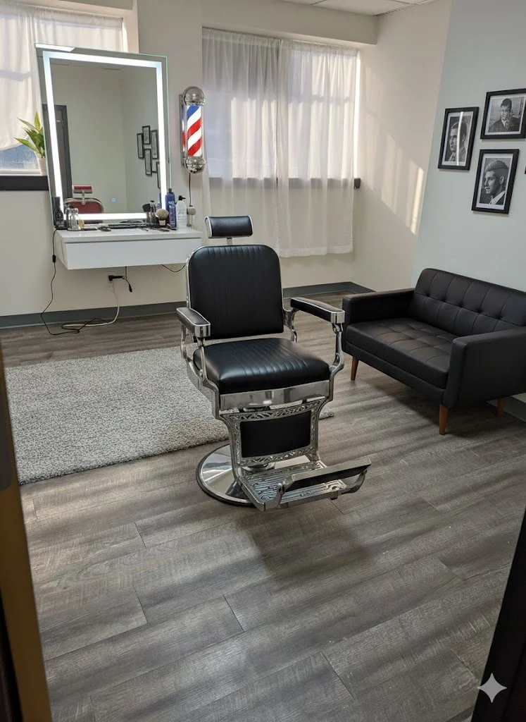 Sky Suite East #170B : 13' x 12'