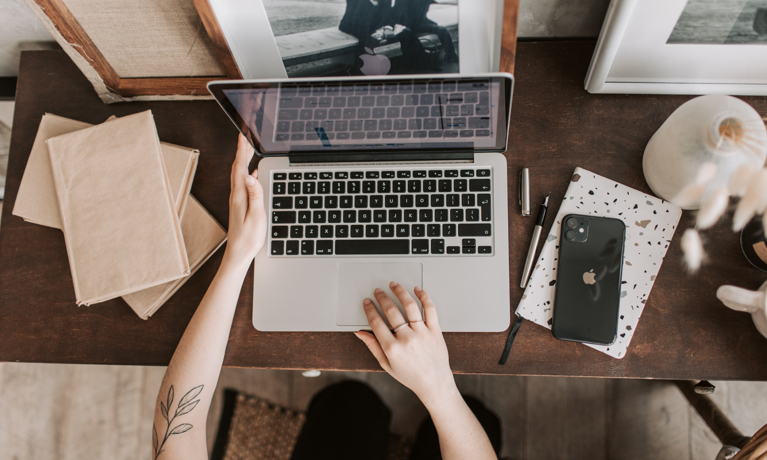 VA of OBM inhuren: de complete checklist voor selectie, onboarding en een samenwerking die wél werkt