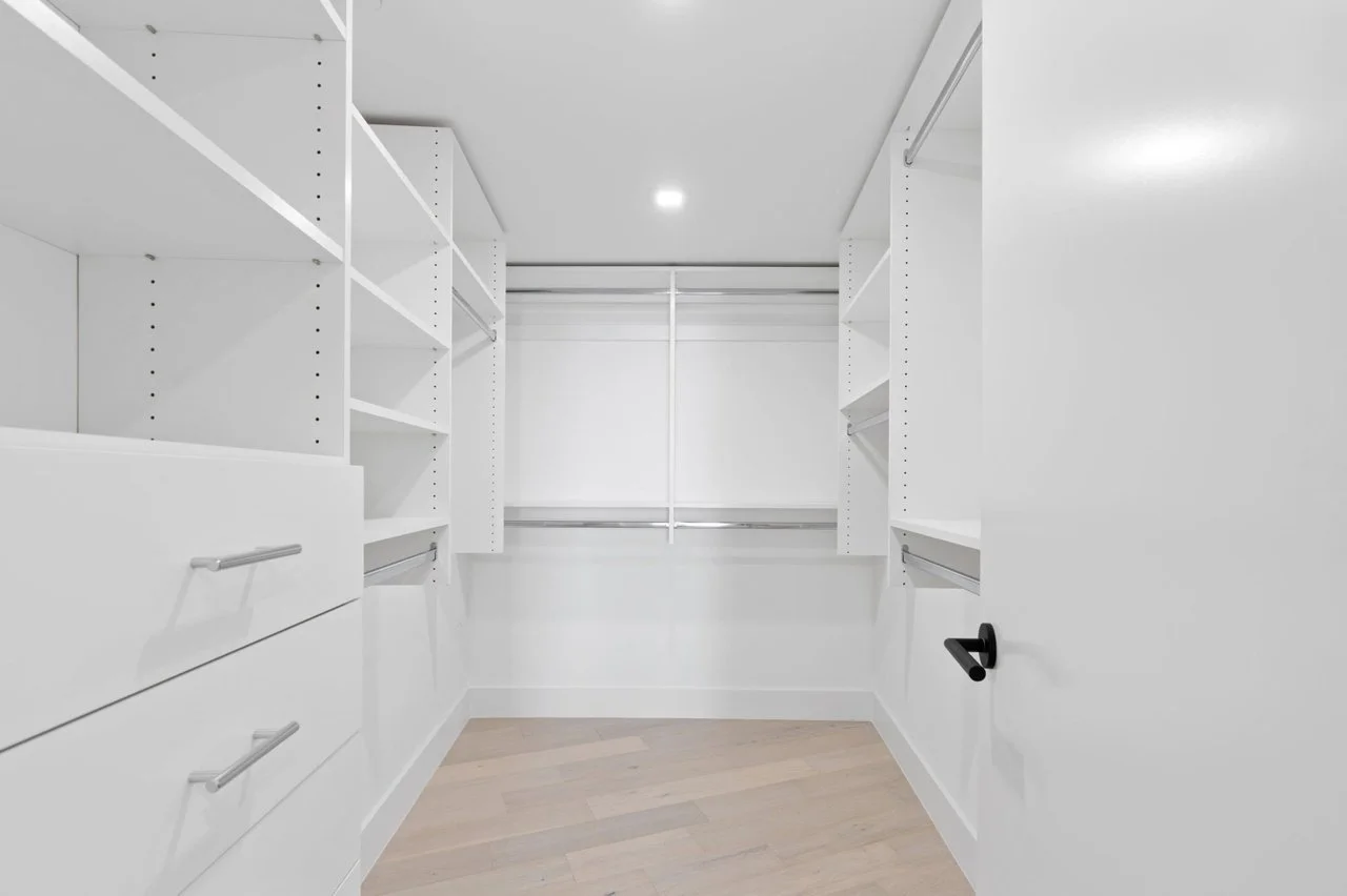 PB_A_Closet.jpg