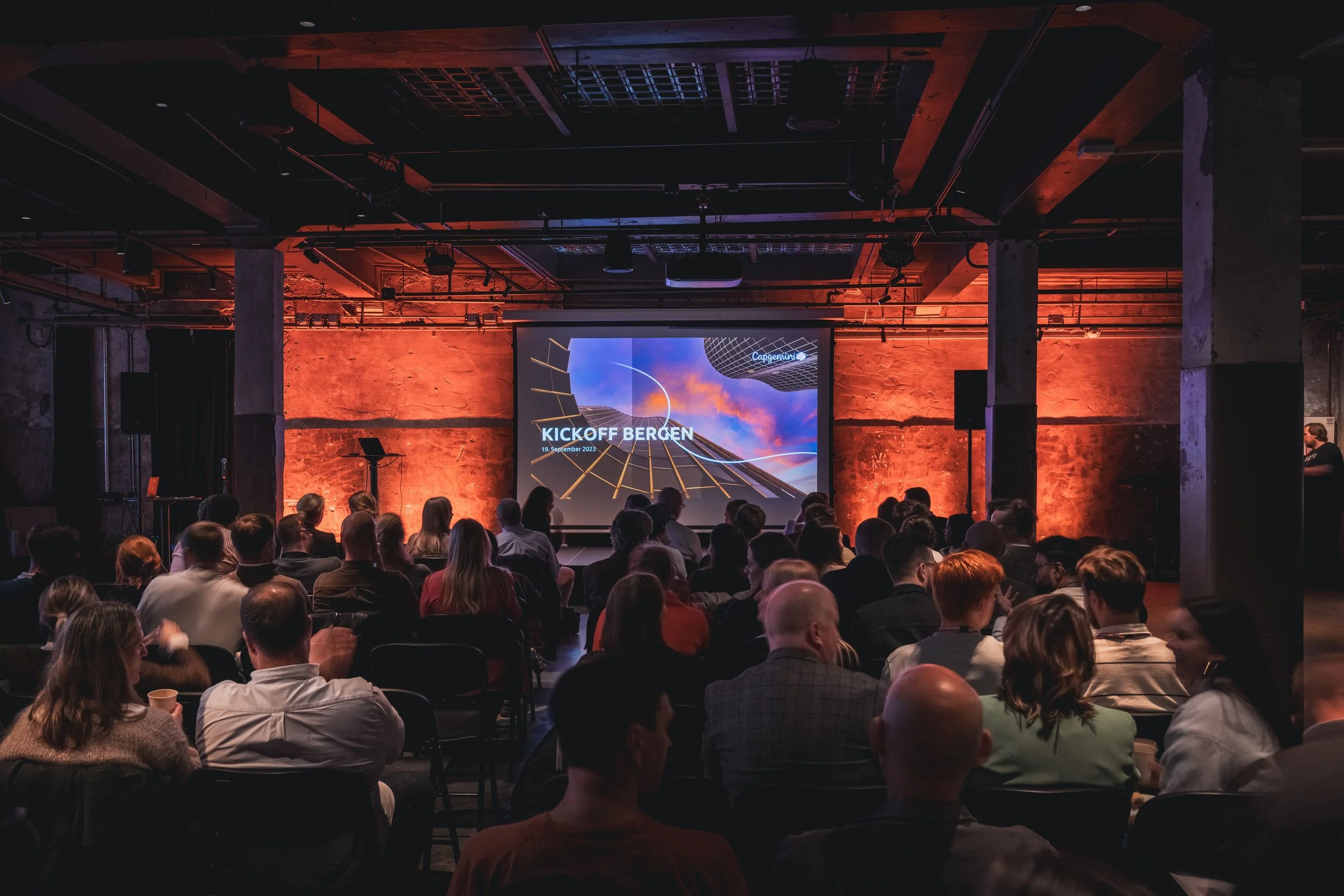 Konferanse Hovedsal Amfi.jpeg