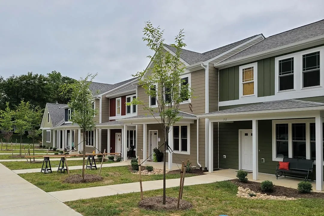 Complete, street view