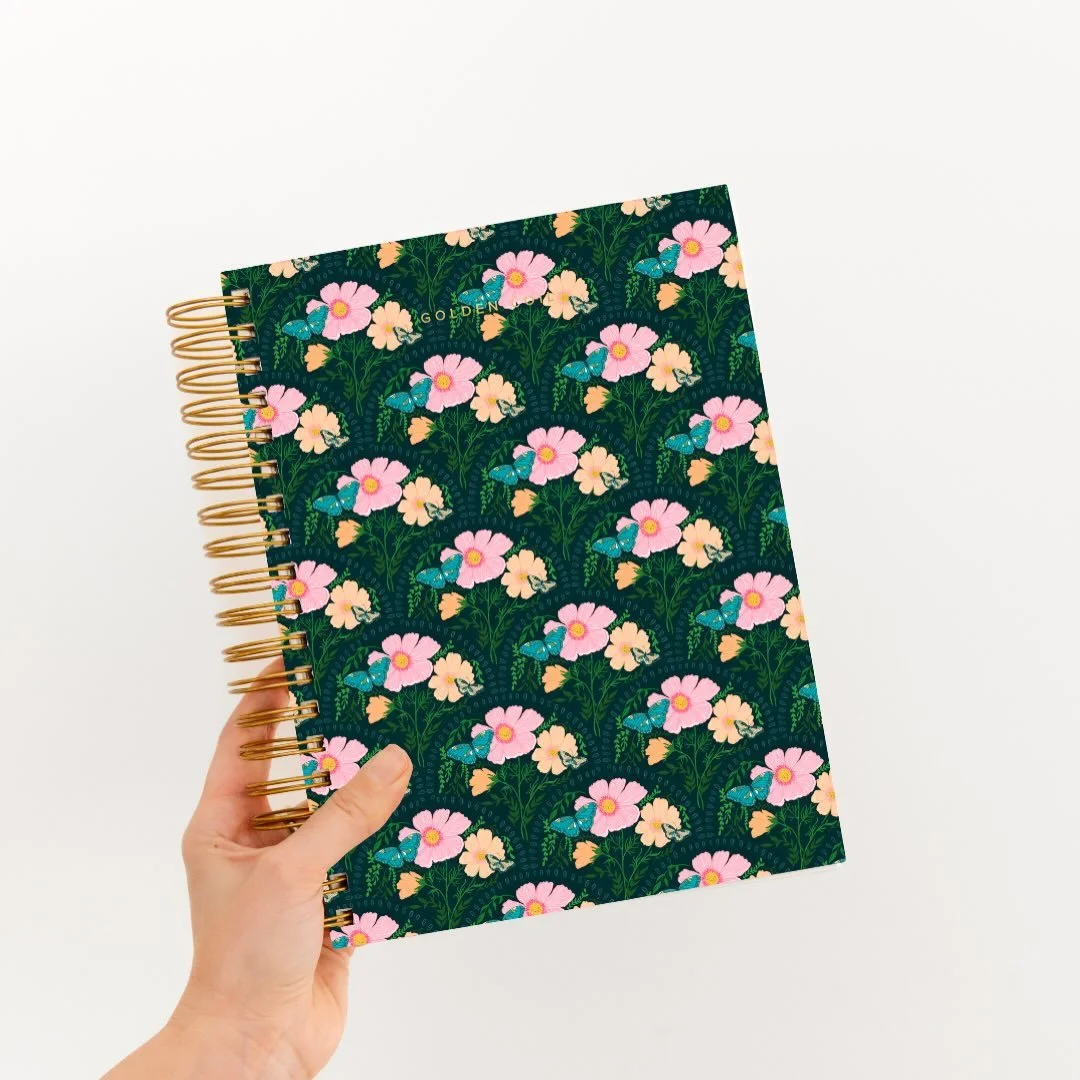 Here is a new pattern, Flutter and Bloom, that I created just in time to submit for the 2026 planner design contest by @golden.coil 

I also shared some behind the scenes of creating this pattern. It was so much fun to try a new brush style in procre