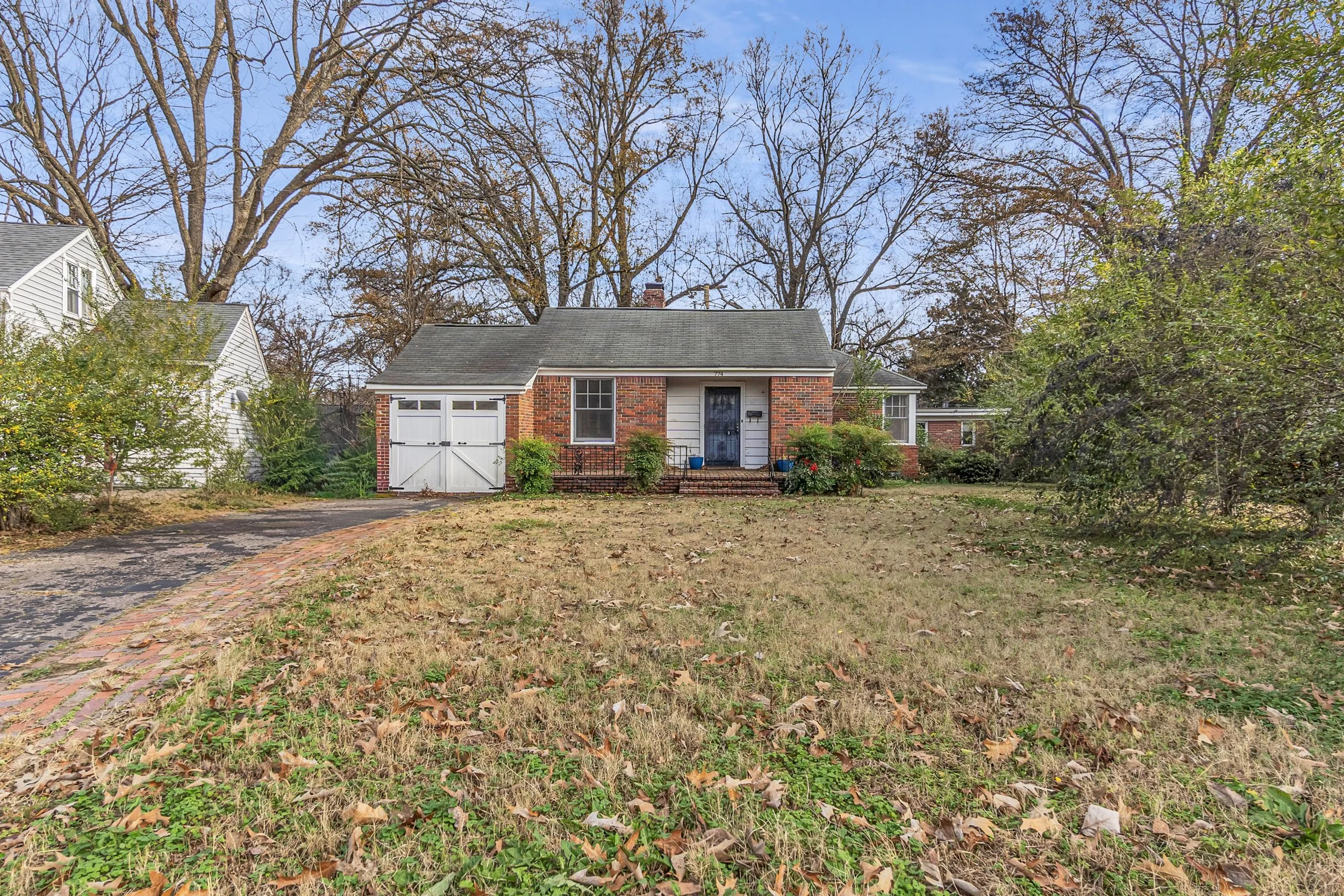 774 E Prescott Circle