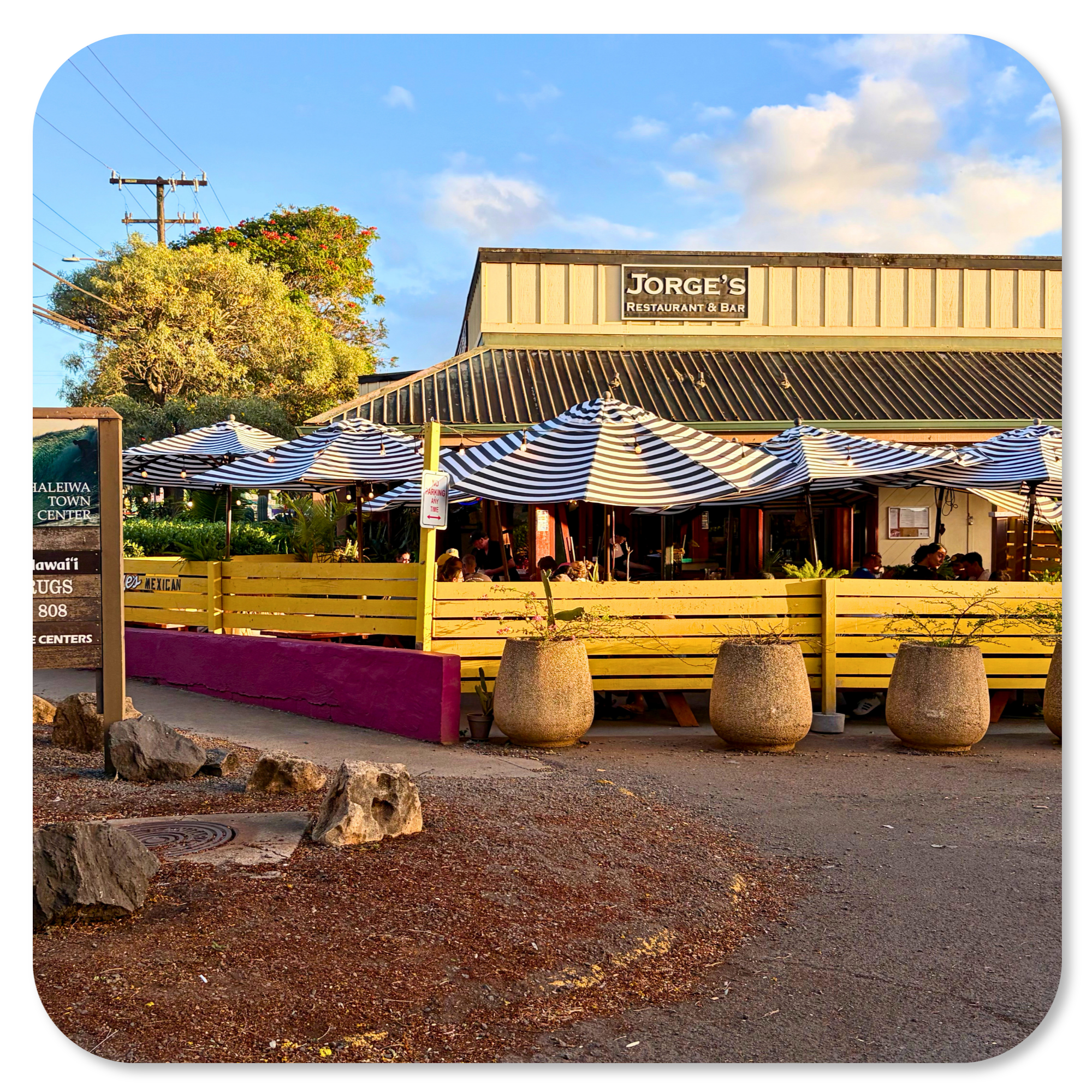 jorges-restaurant-haleiwa-town-center-north-shore-oahu
