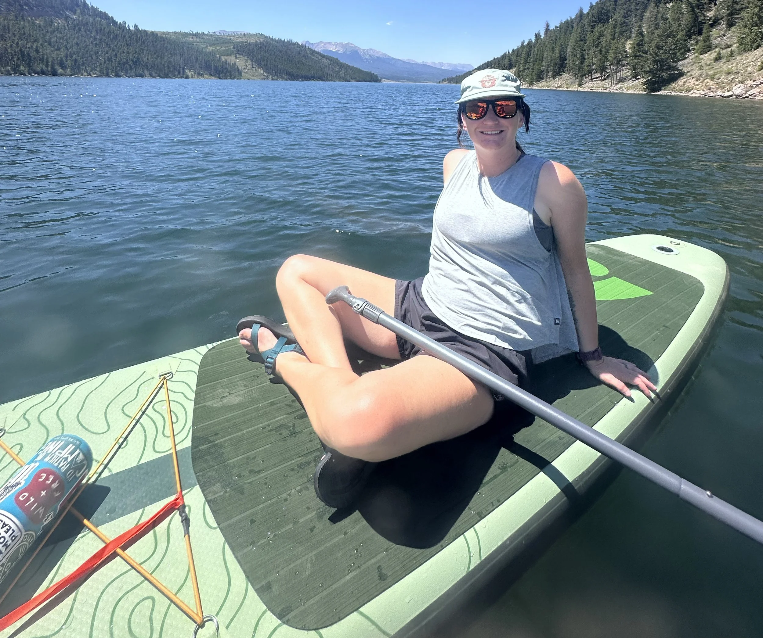 Retrospec Weekender Inflatable Paddle Board Review | Best Paddle Board for Beginners, Travel, and Lake Adventures
