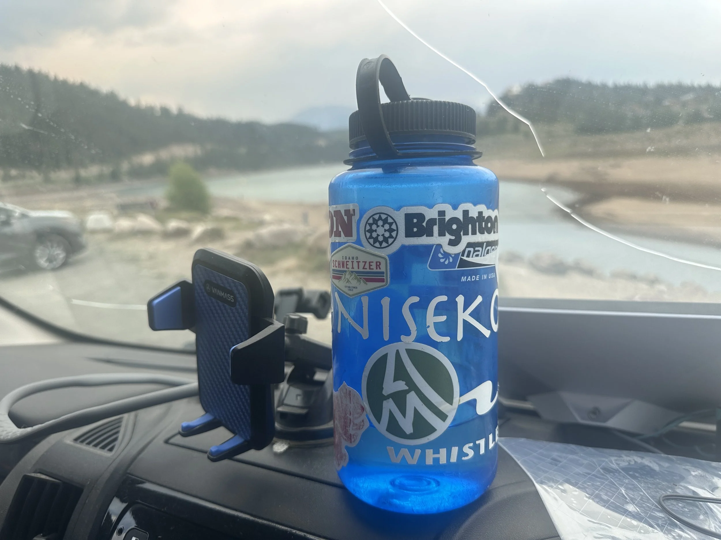 Nalgene 32 oz Water Bottle Review: The Best Water Bottle for Hiking, Camping, Vanlife, and Outdoor Adventures