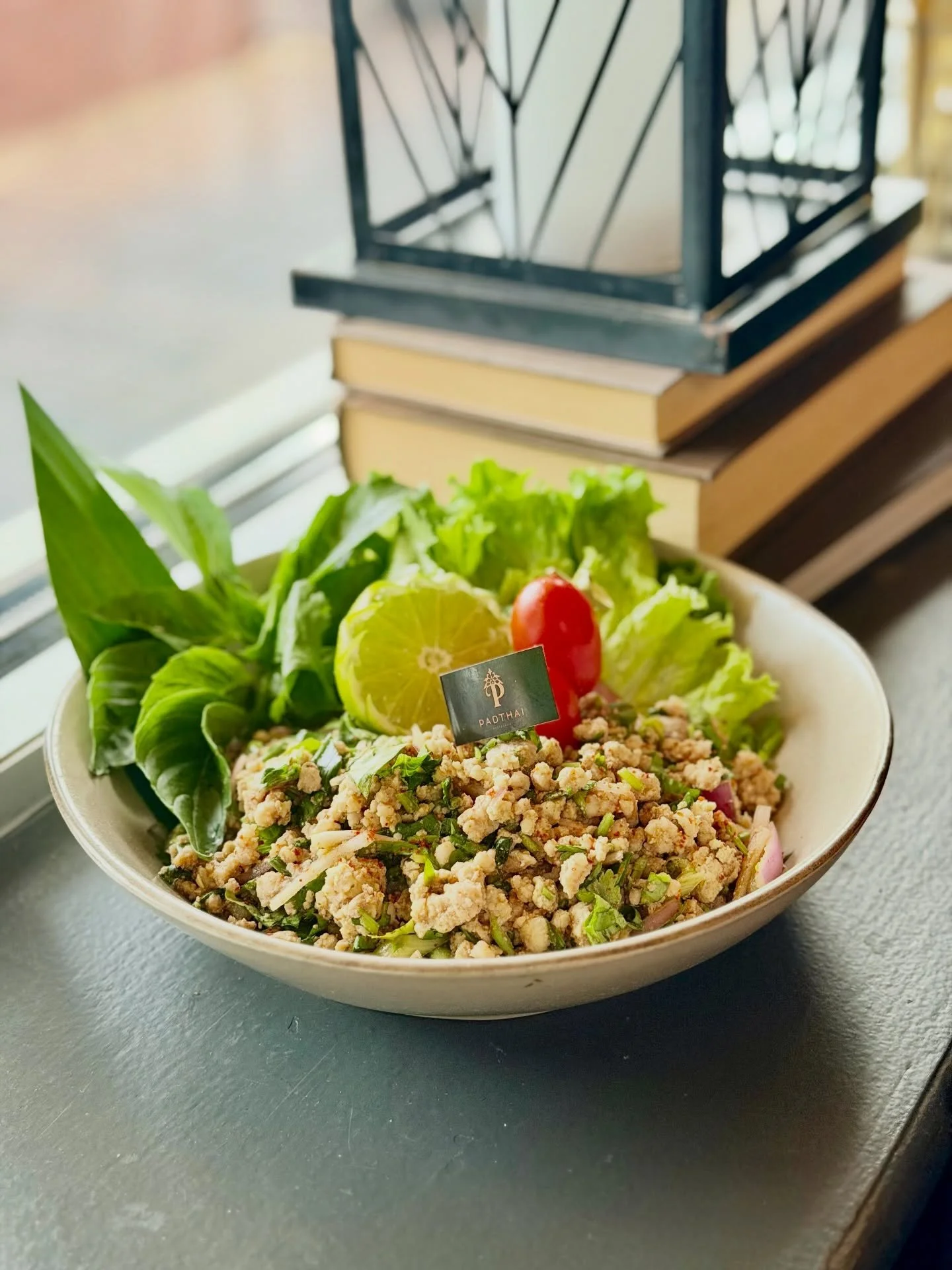 Fresh herbs, citrus, and subtle heat define this Laab. Clean, vibrant flavors crafted with care and rooted in tradition.
Stop by and taste the balance.

#PadThaiKC #ThaiFoodKC #Laab