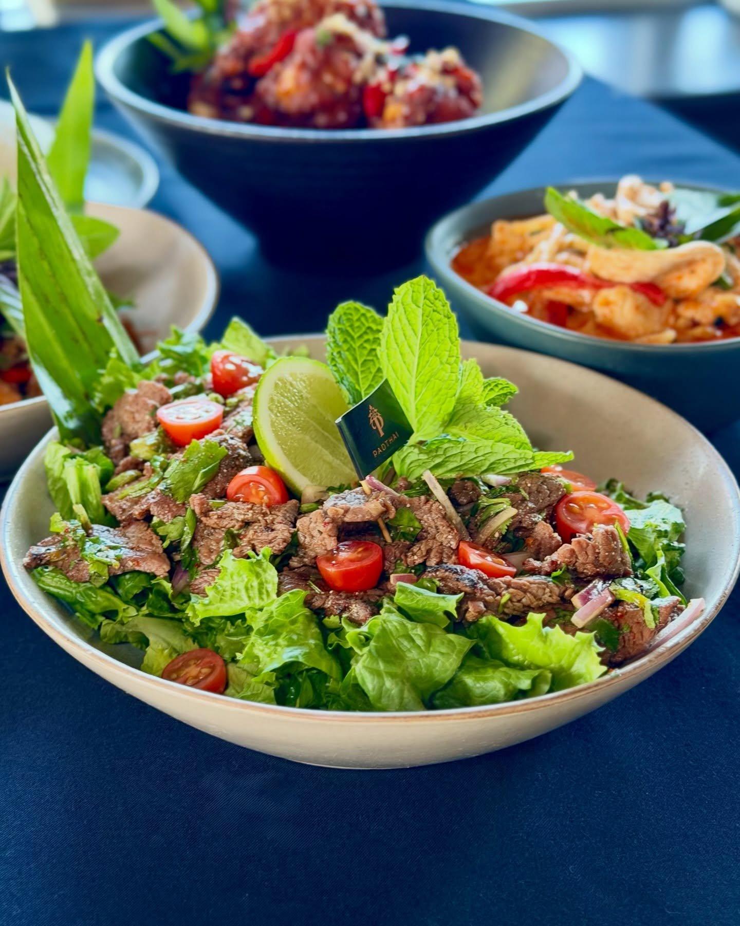 Beautiful day, calls for something light, refreshing, and crisp.
Numtok Beef hits all the right notes with grilled beef, fresh herbs, toasted chili, and bright citrus.

Come enjoy the weather with us. ☀️🥗

#PadThaiKC #KansasCityEats #ThaiFoodKC #Fre