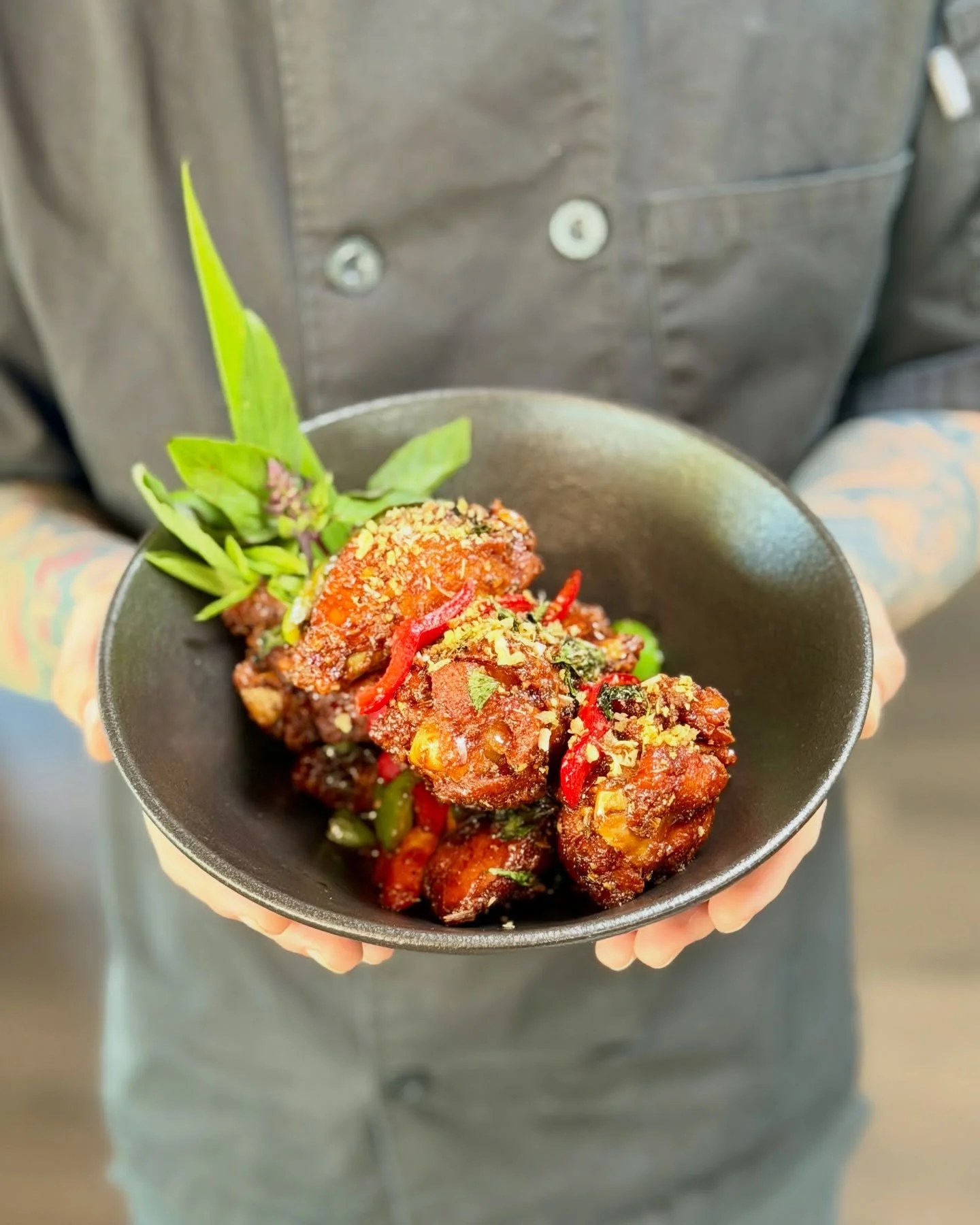 A little crispy, a little spicy, and a whole lot of flavor. Our Basil Wings are here to make your day better. If you haven&rsquo;t tried them yet, you should.

#PadThaiKC #ThaiFoodKC #KCeats #WingLovers #BasilWings