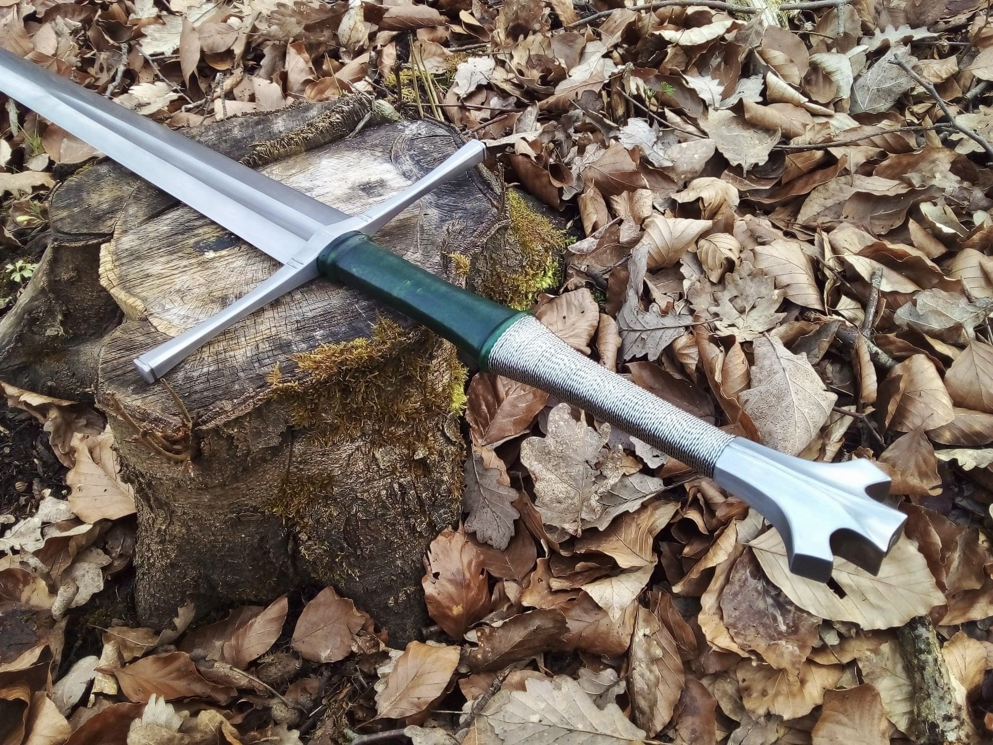 Schwert: Lukas Mästle-Goer