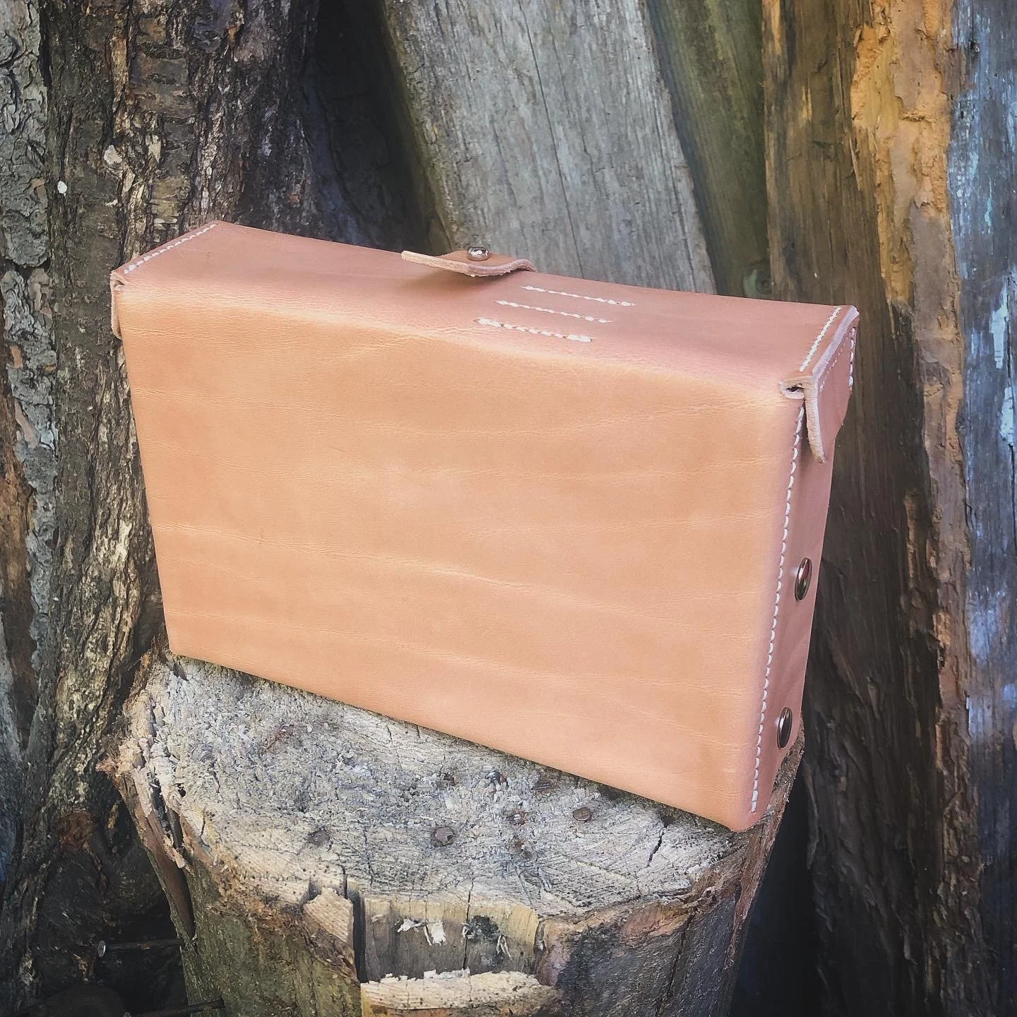 Originalgetreue Kopie einer Schweizer Sanitätstasche