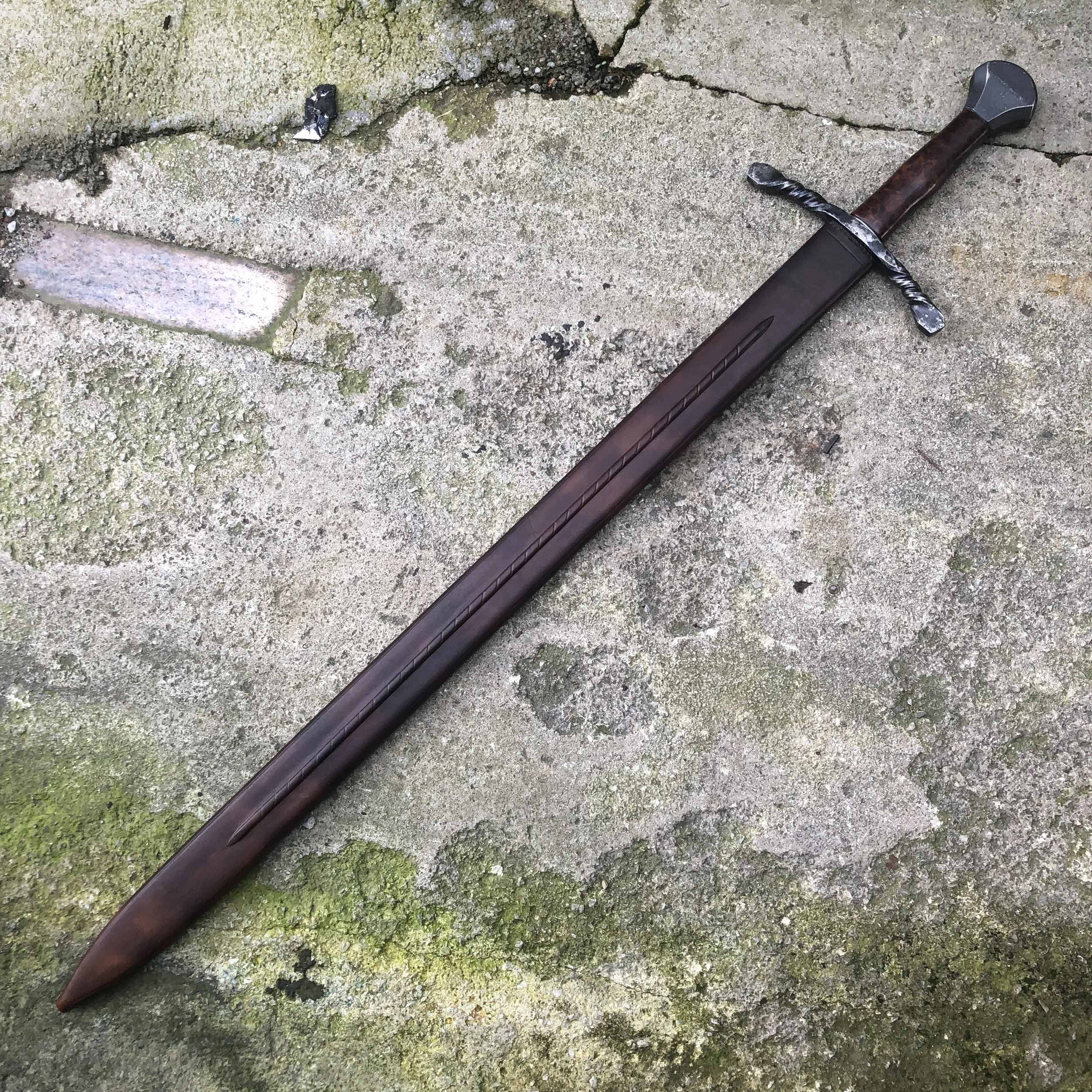 Scheide für ein vom Kunden selbst geschmiedetes Schwert