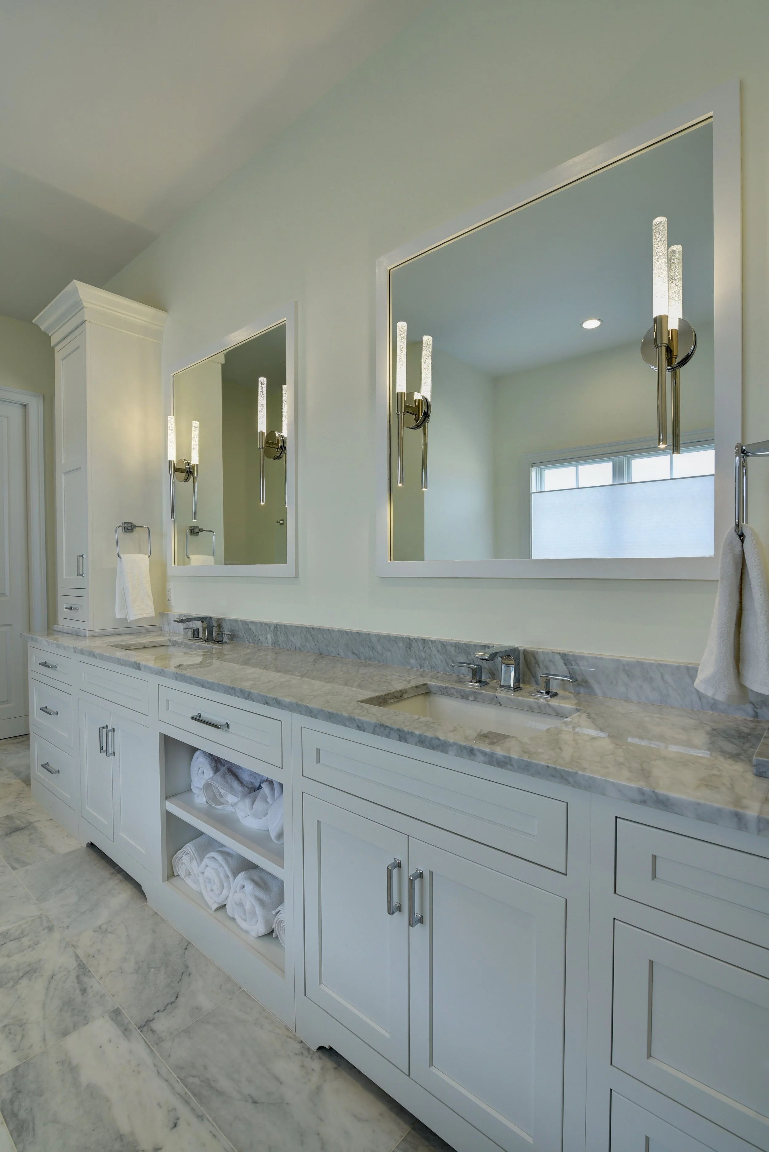 Primary Bathroom7.jpg