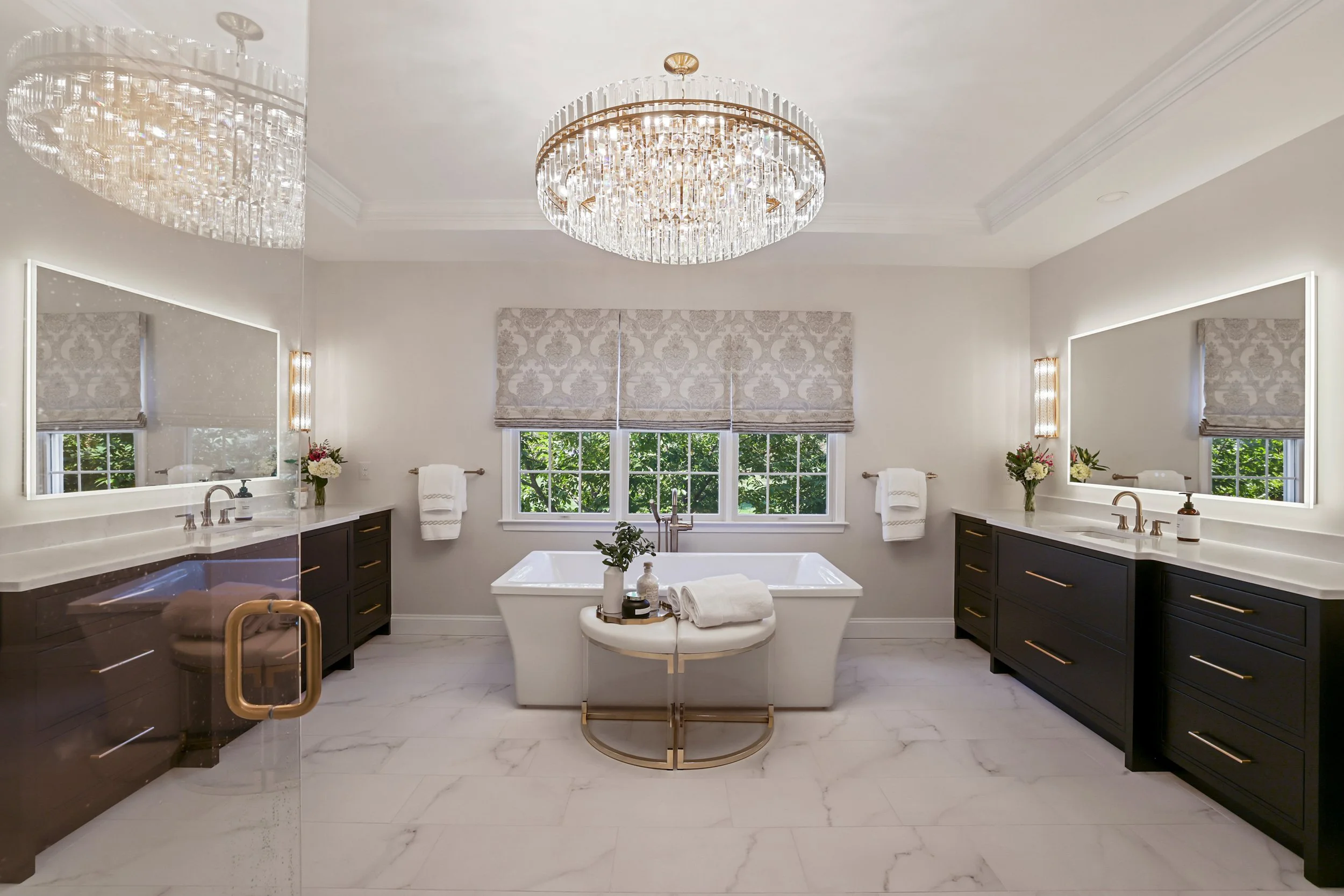 Elegant Bathroom and Closet