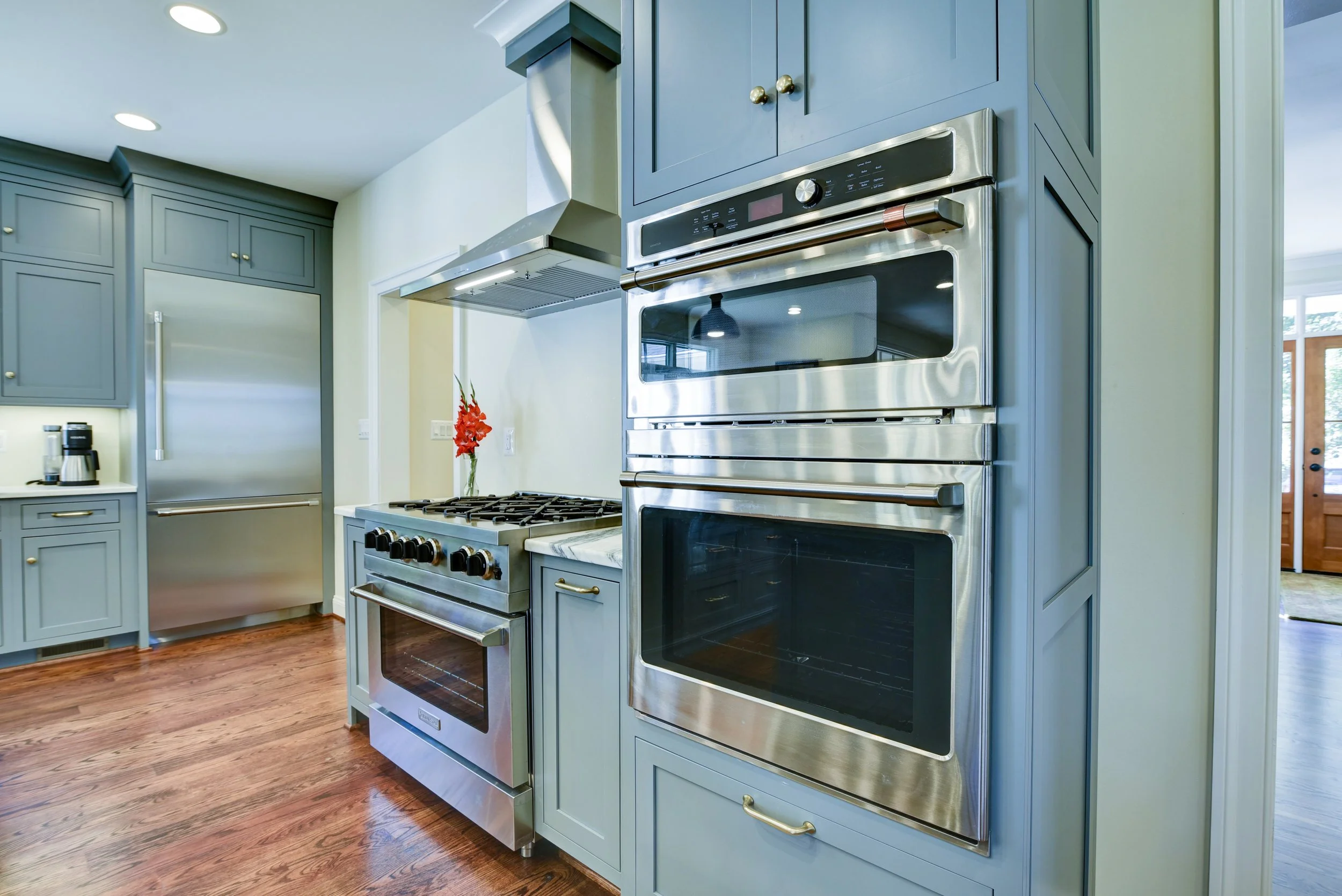 Inset Decorative Door on End