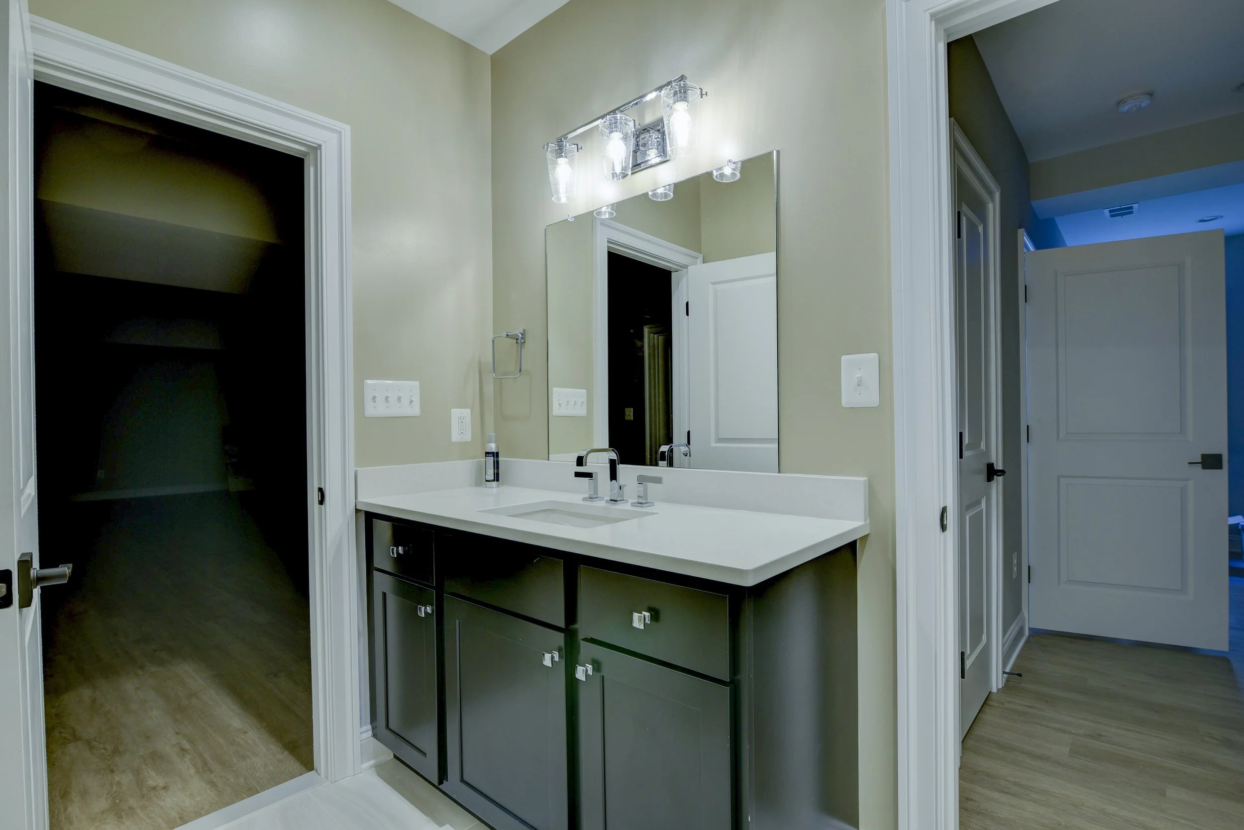 Lower Bathroom1.jpg