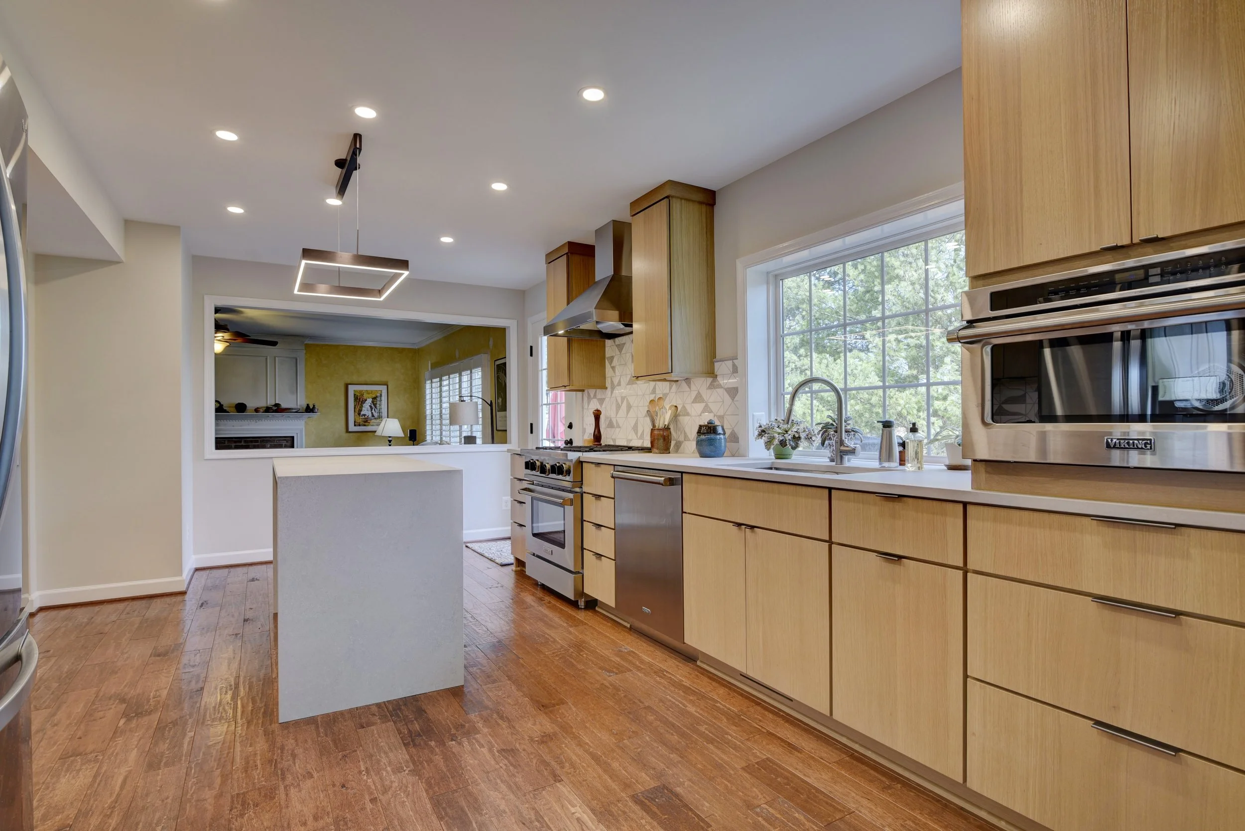 Kitchen8.jpg