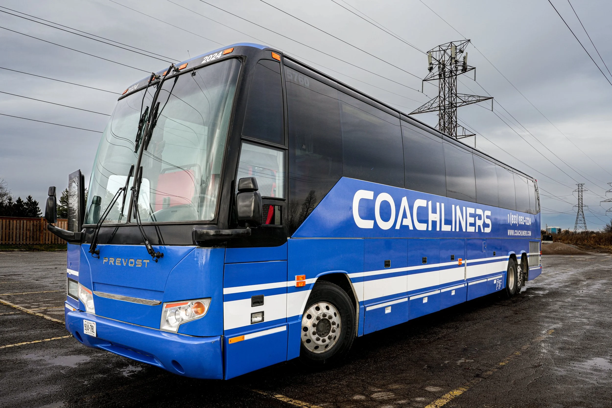 PRIVATE BUS RENTAL IN TORONTO