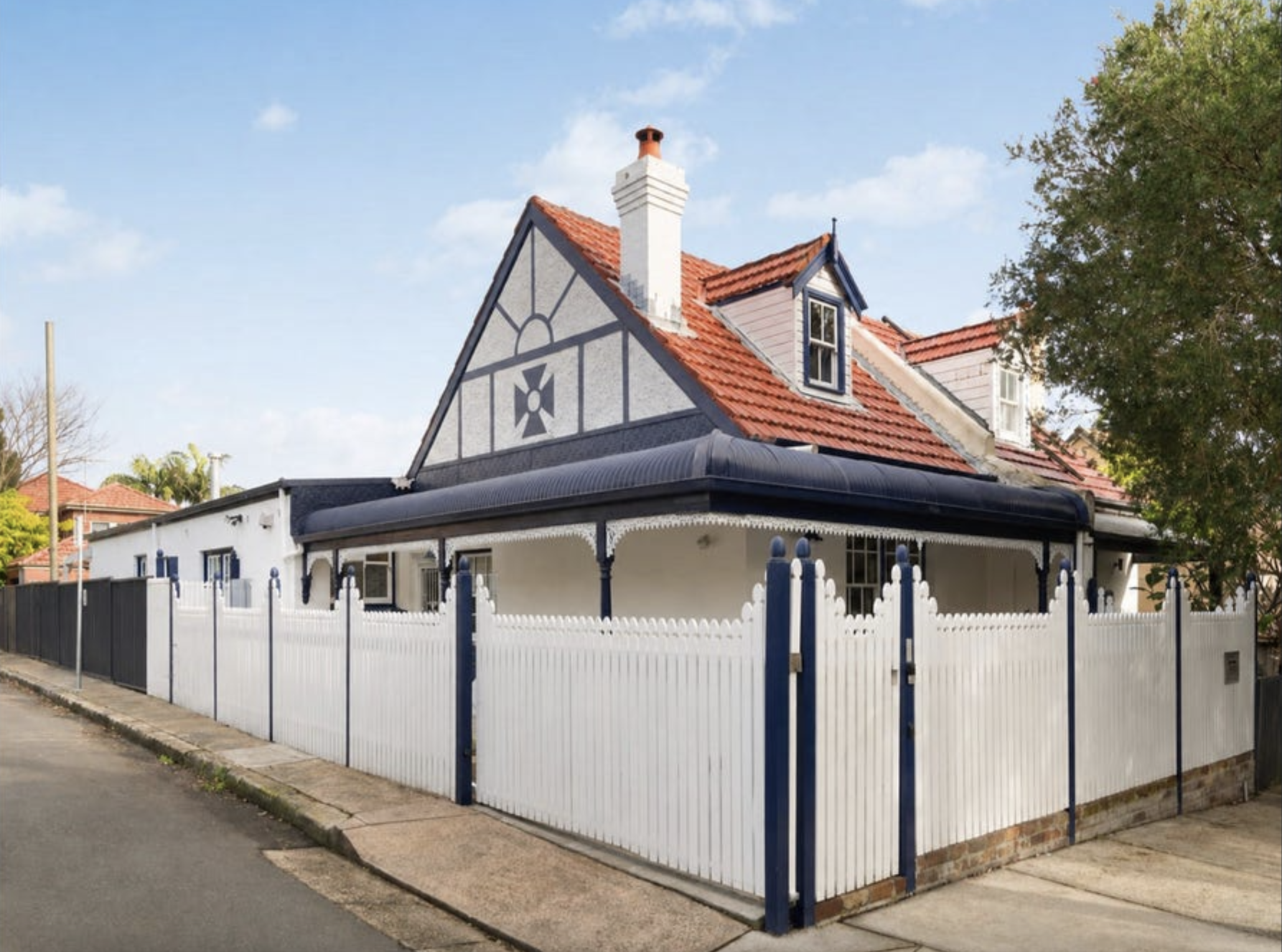 40 Station Street, Petersham