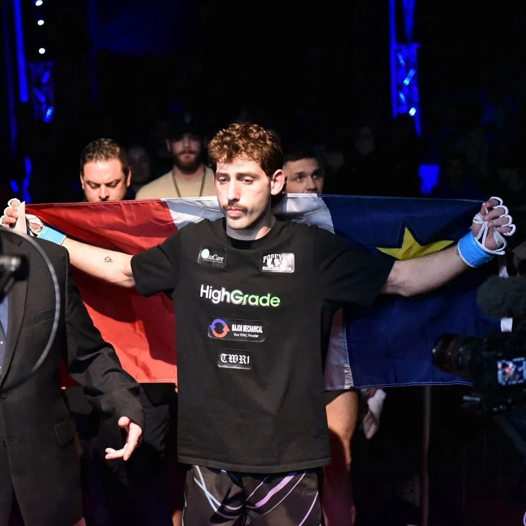 FLA 23 CO MAIN EVENT 
De Ste Croix VS Creighton #fla23 
📸Samantha Armstrong 
#ufccanada #comain #mma #fla23