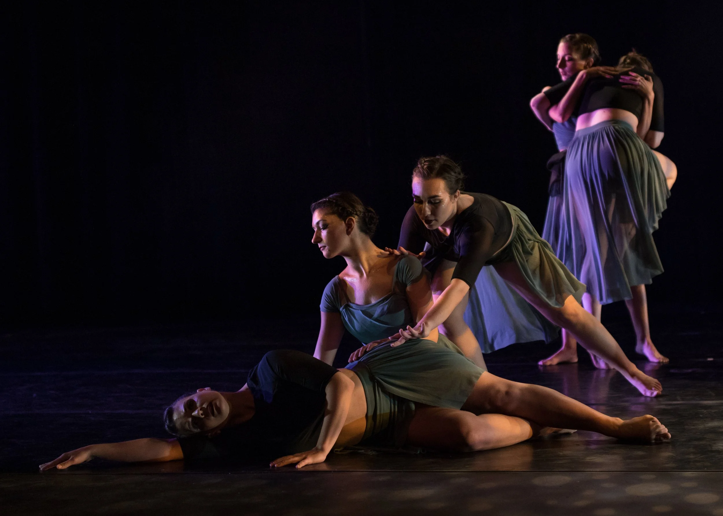 KCContemporaryDance1-76.jpg