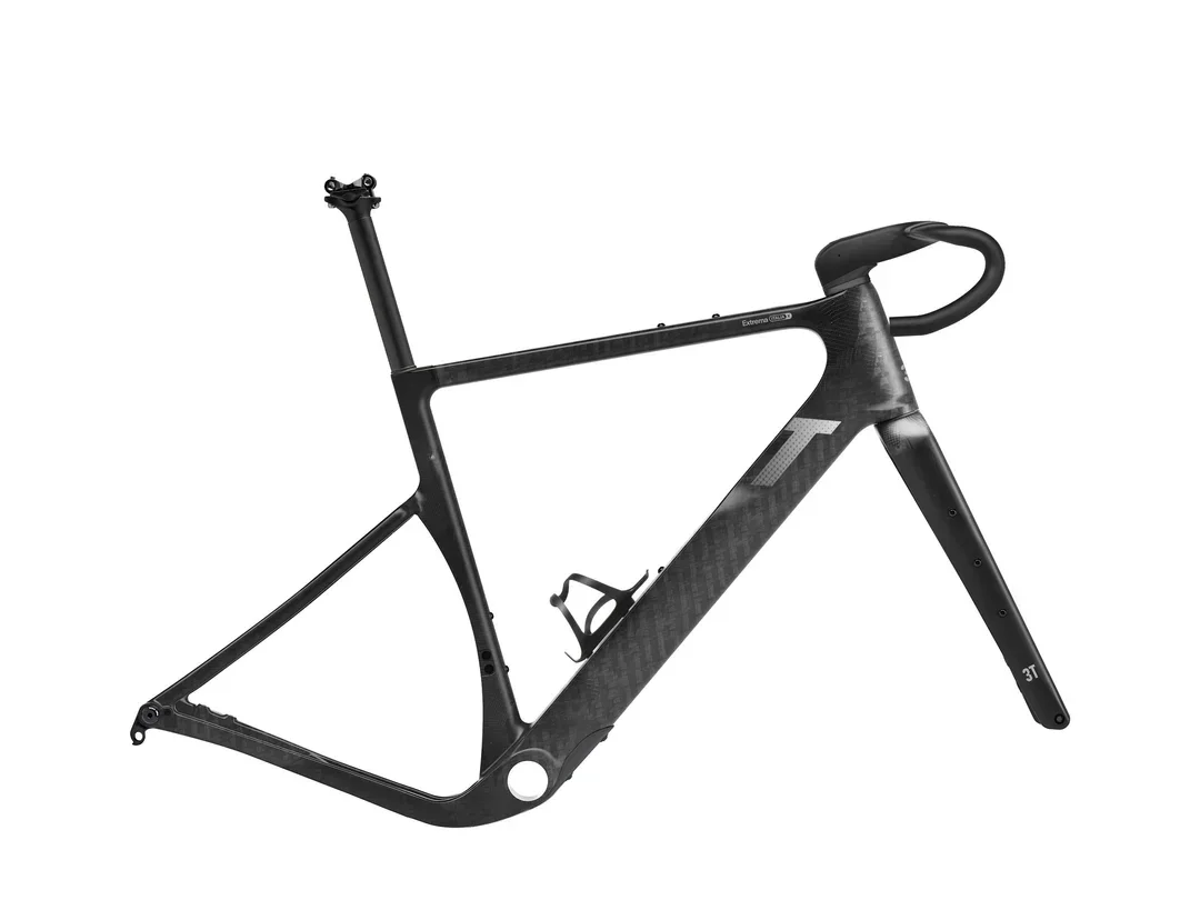 3t ex ital x - black matte.webp