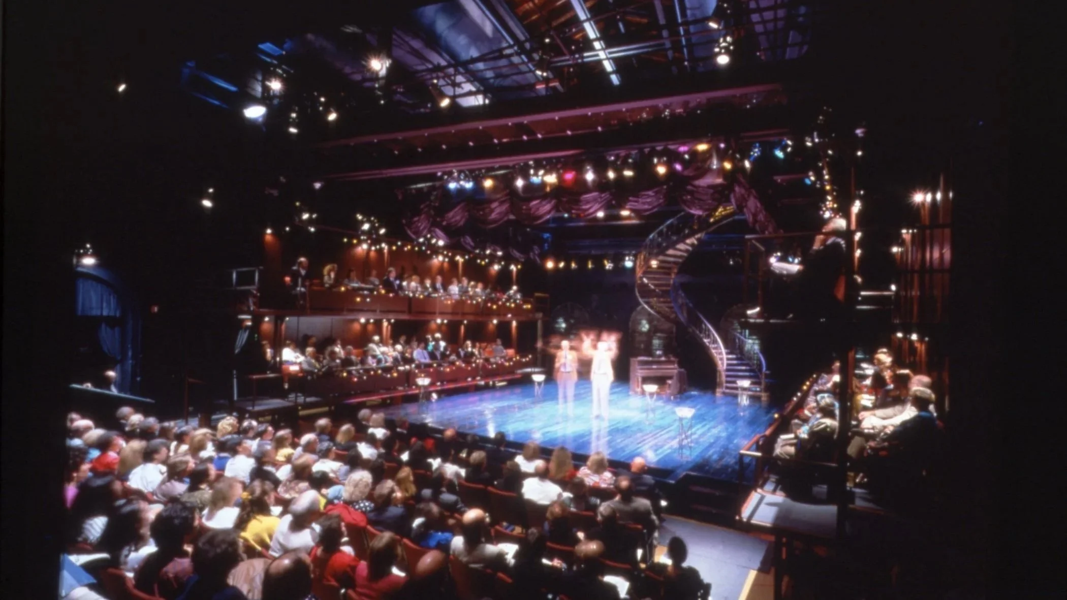 Head Theater Grand Opening