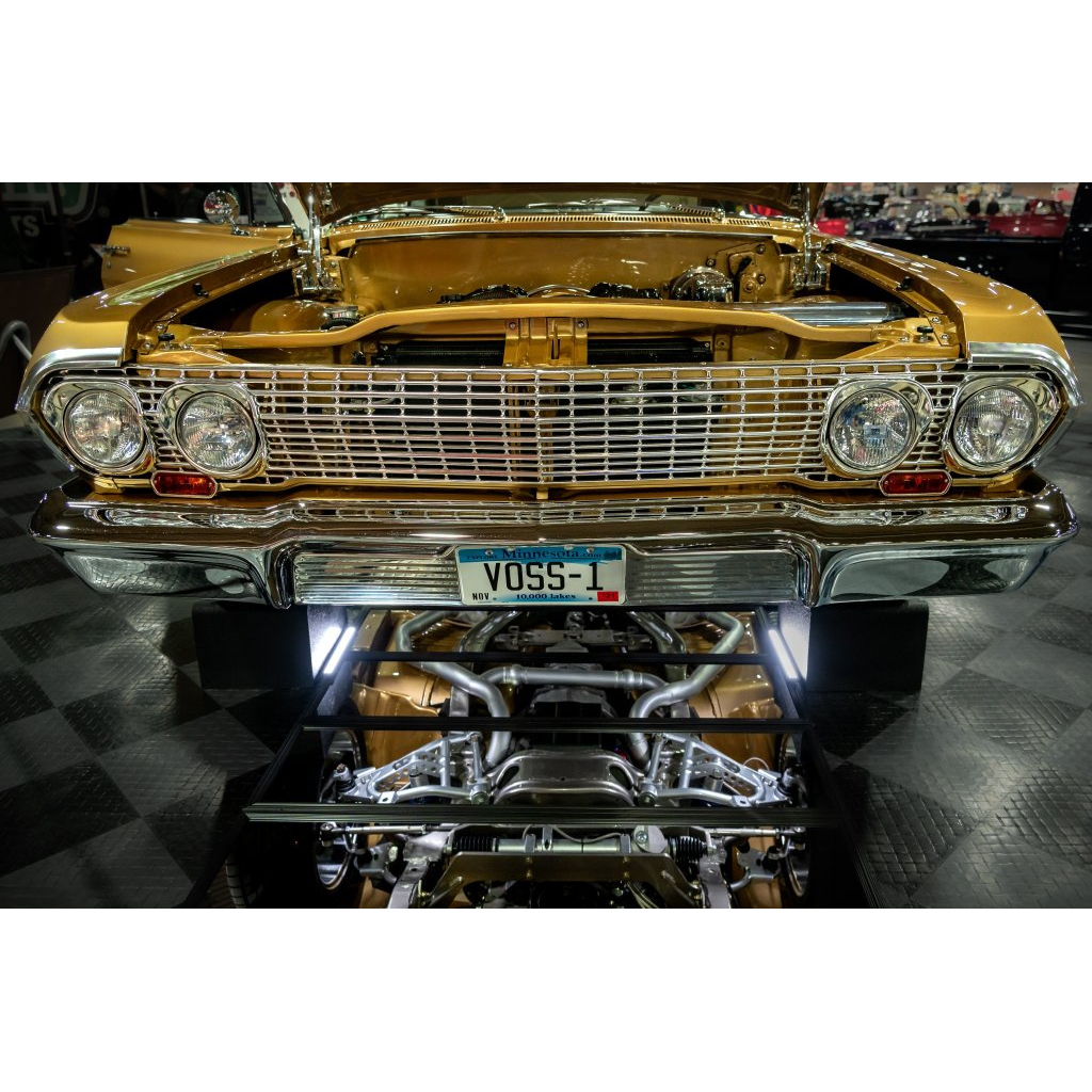 007 Automobile Photo