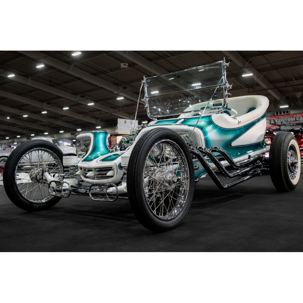 005 Automobile Photo