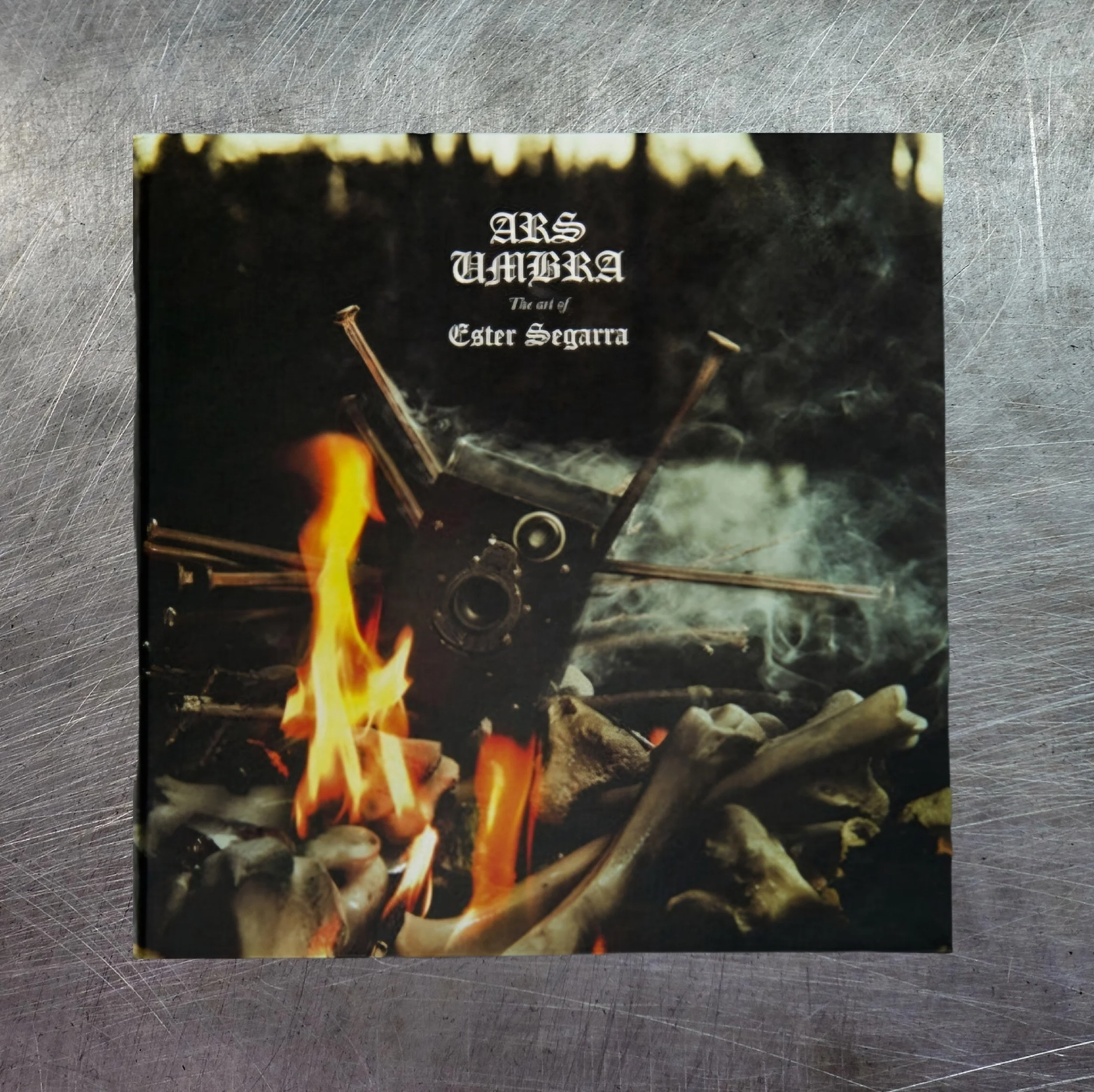 ARS UMBRA - The Art Of Ester Segarra BOOK