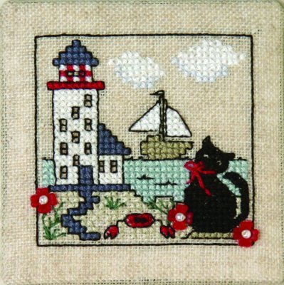 Itty Bitty Kitty - At The Lighthouse