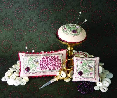 Blackberries & Bees Trio - Needlework Accessories