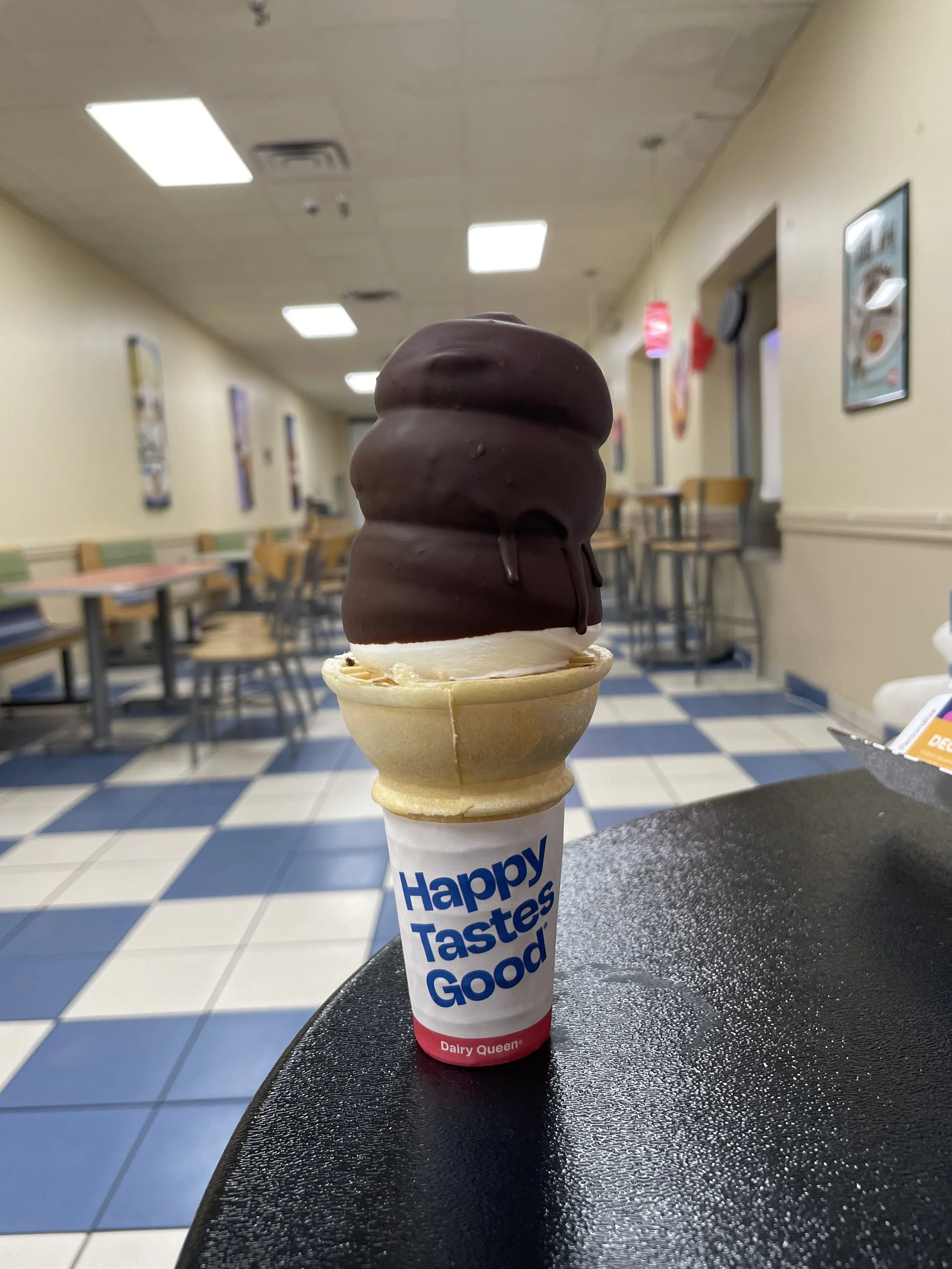 Scoop Friday: Dairy Queen – Vanilla Dipped in Chocolate