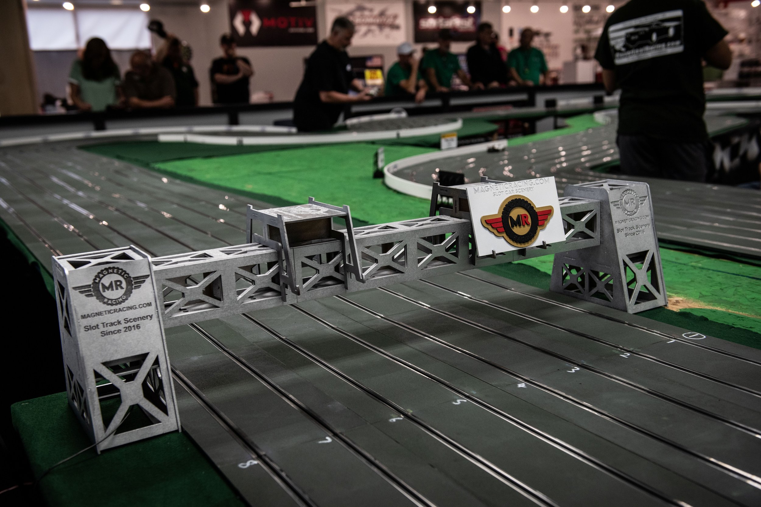 Magnetic Racing Gantry By Ray Lego