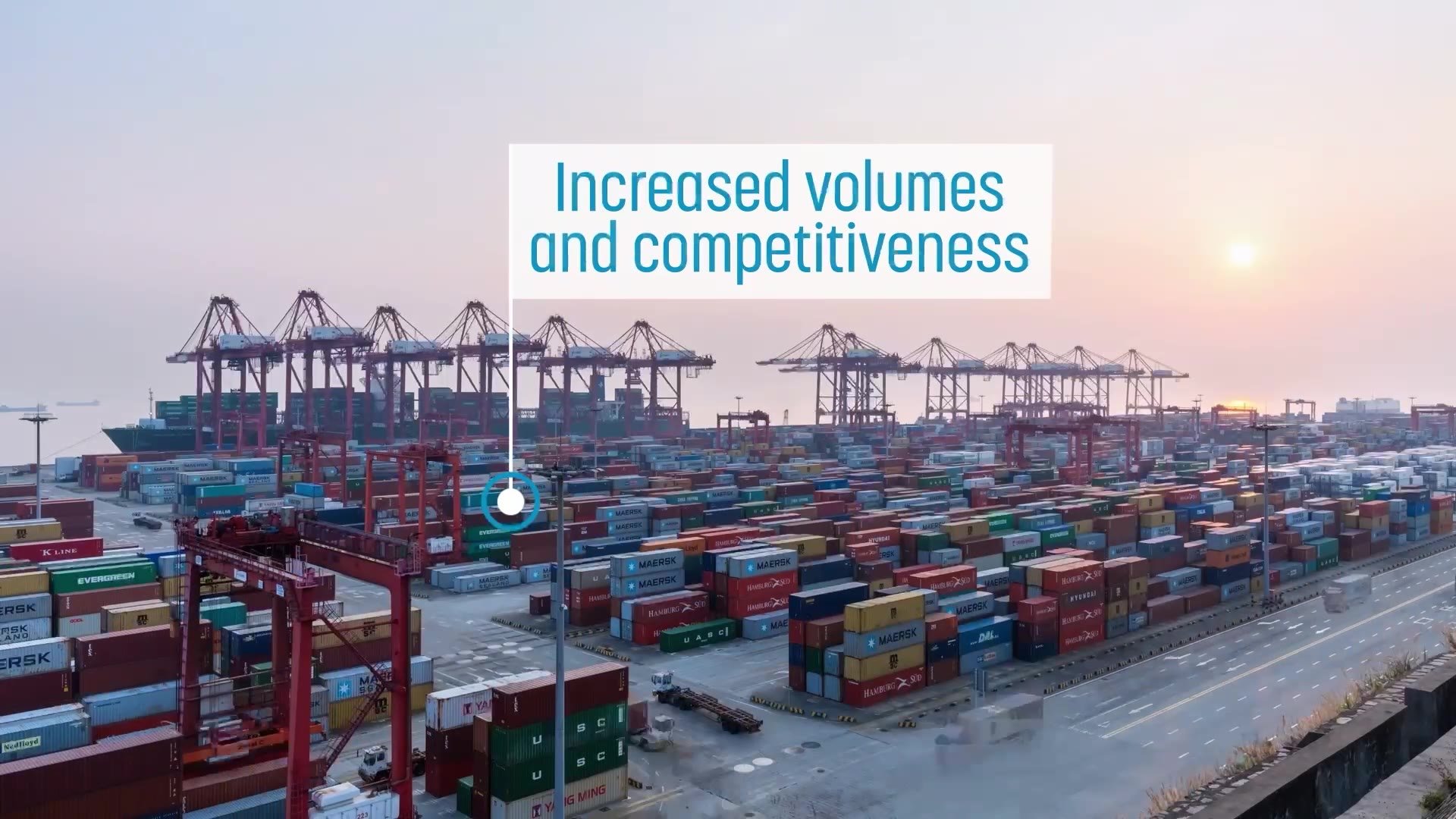 Container port with an increased volumes and competitiveness caption