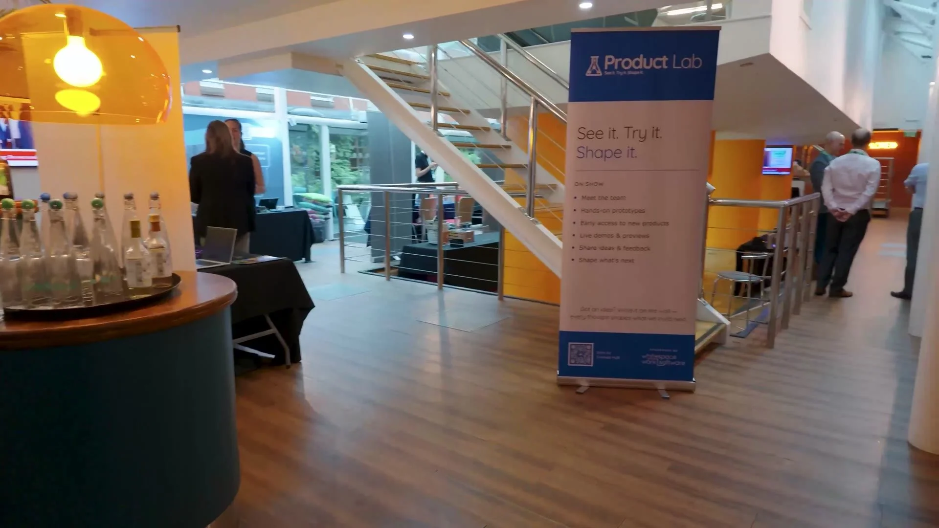 The product lab stand