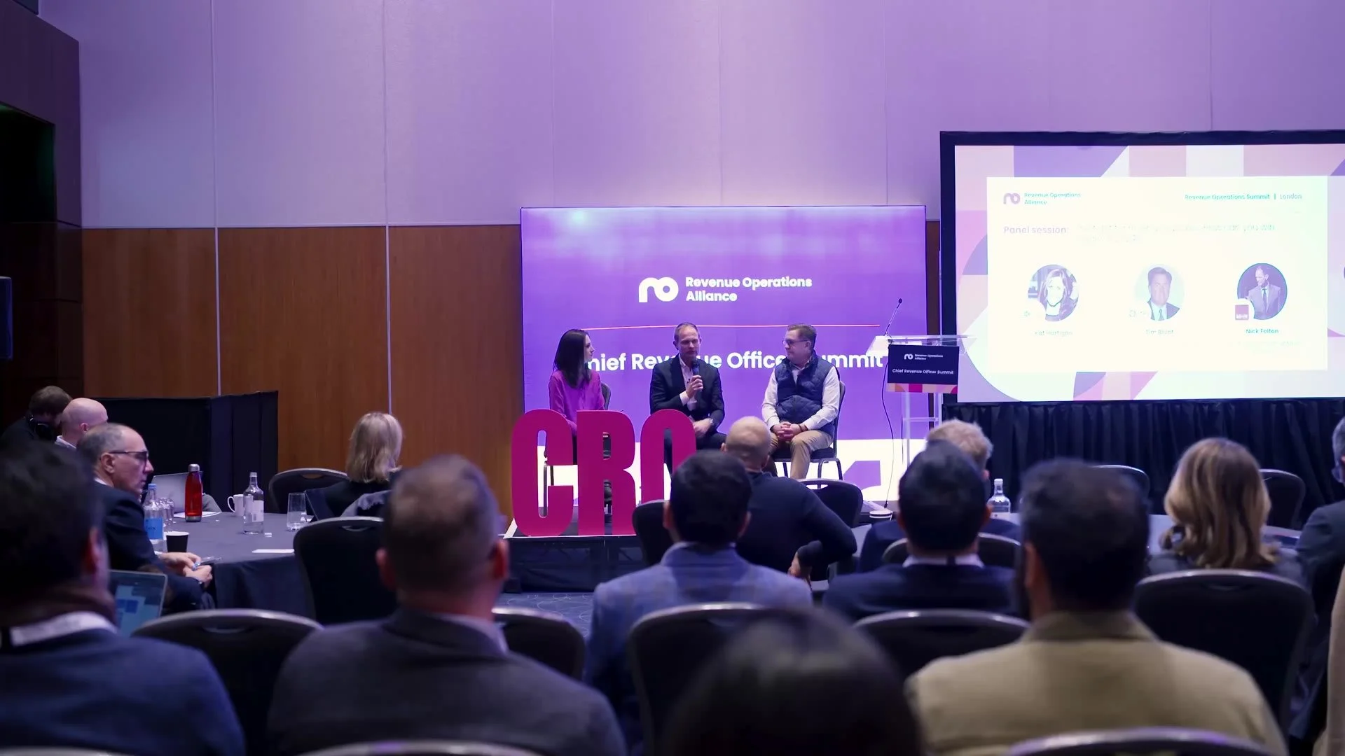 The audience during a session
