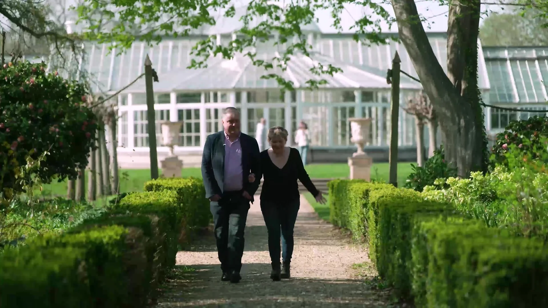 dkms-stem-cell-donor-meets-recipient-video-walking-together-at-chiswick-house.jpg