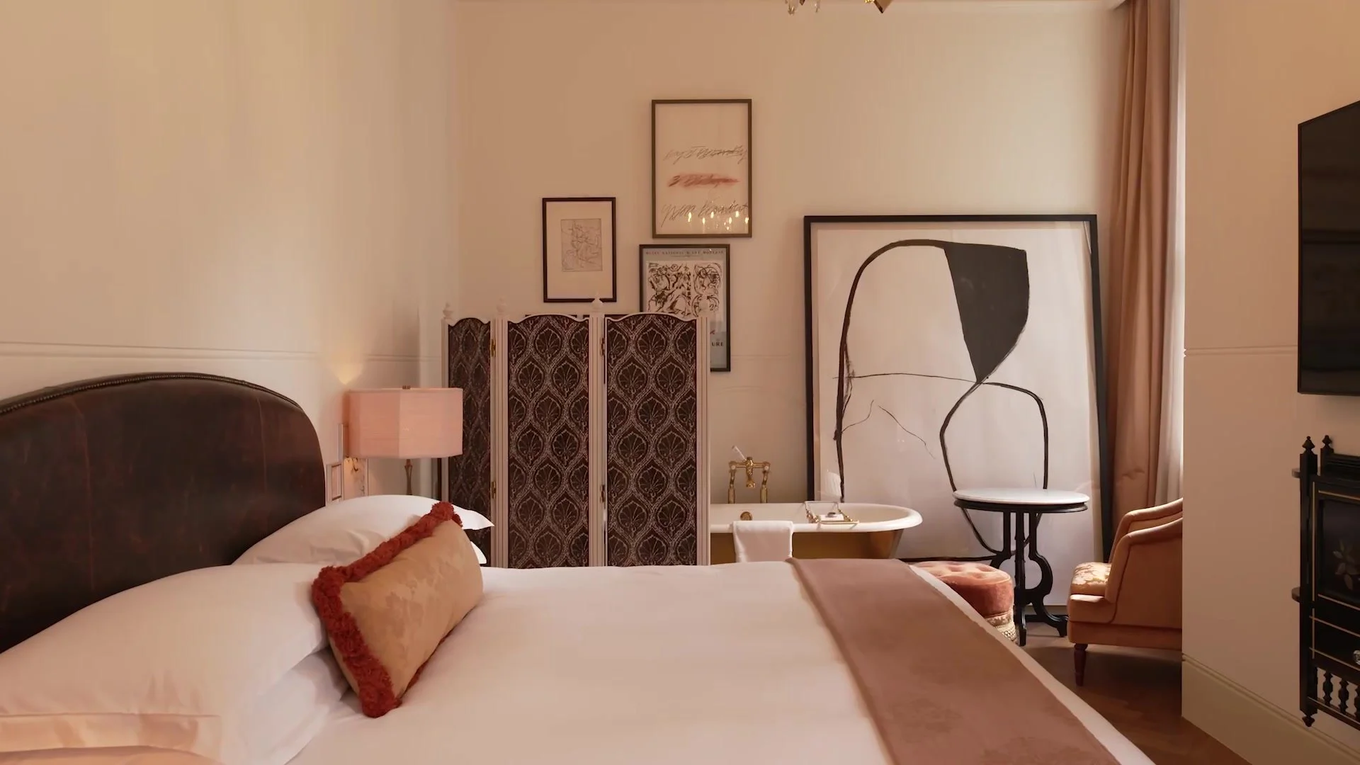 A suite bedroom