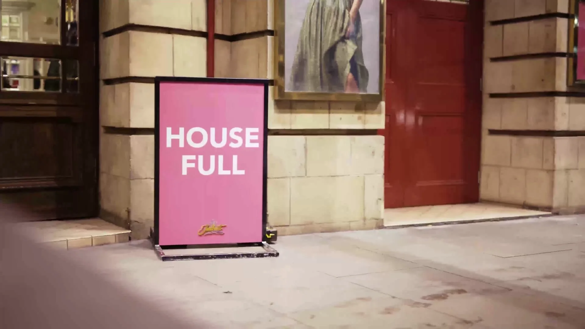A house full sign at the entrance