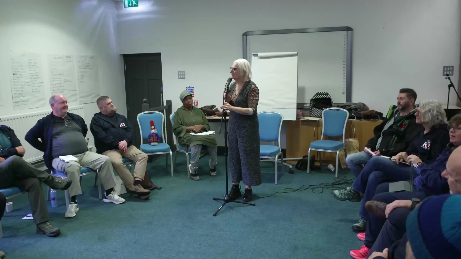 Course leader Janice Connolly leading a workshop circle
