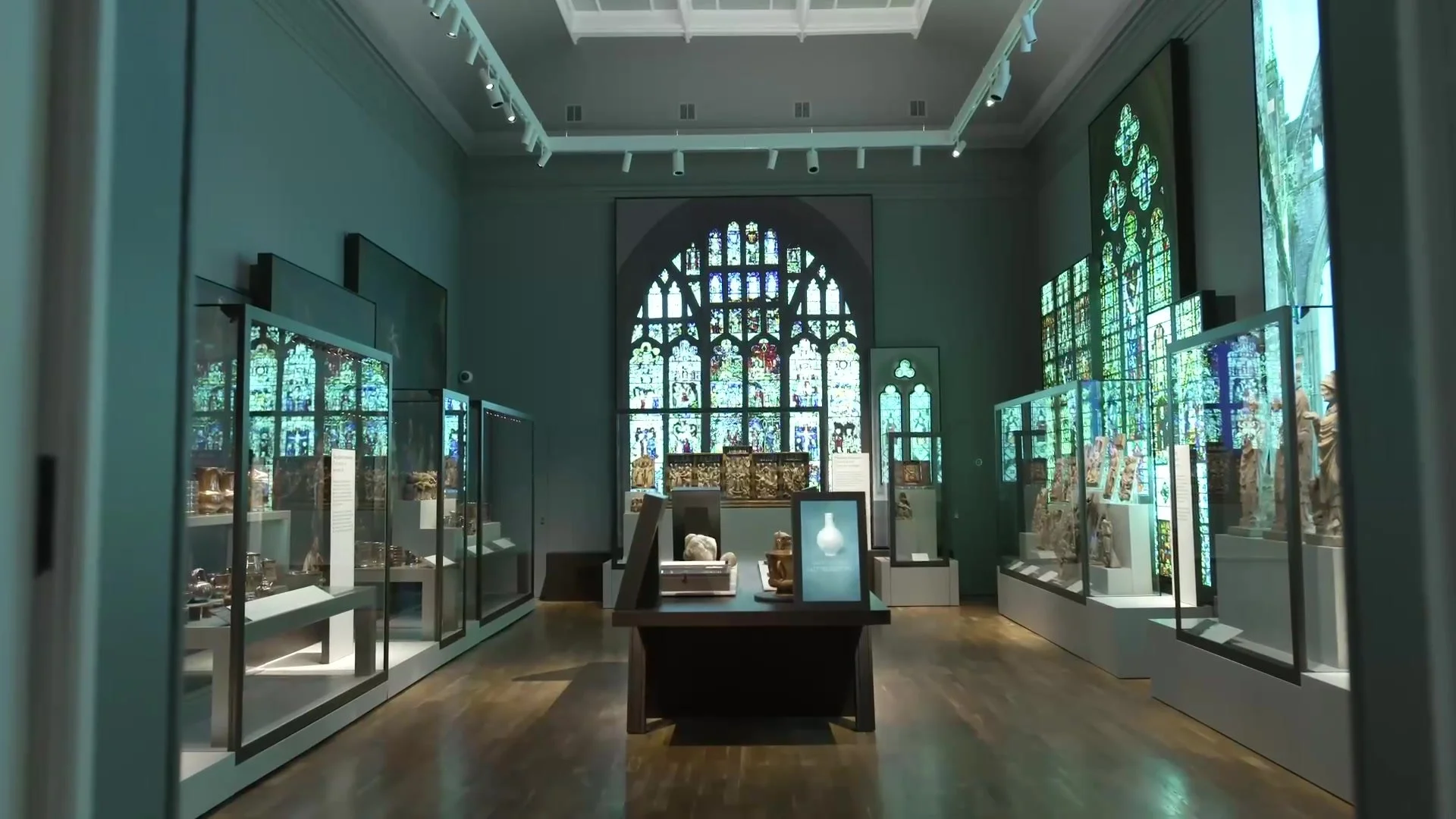nottingham-castle-museum-architecture-video-stained-glass-gallery.jpg