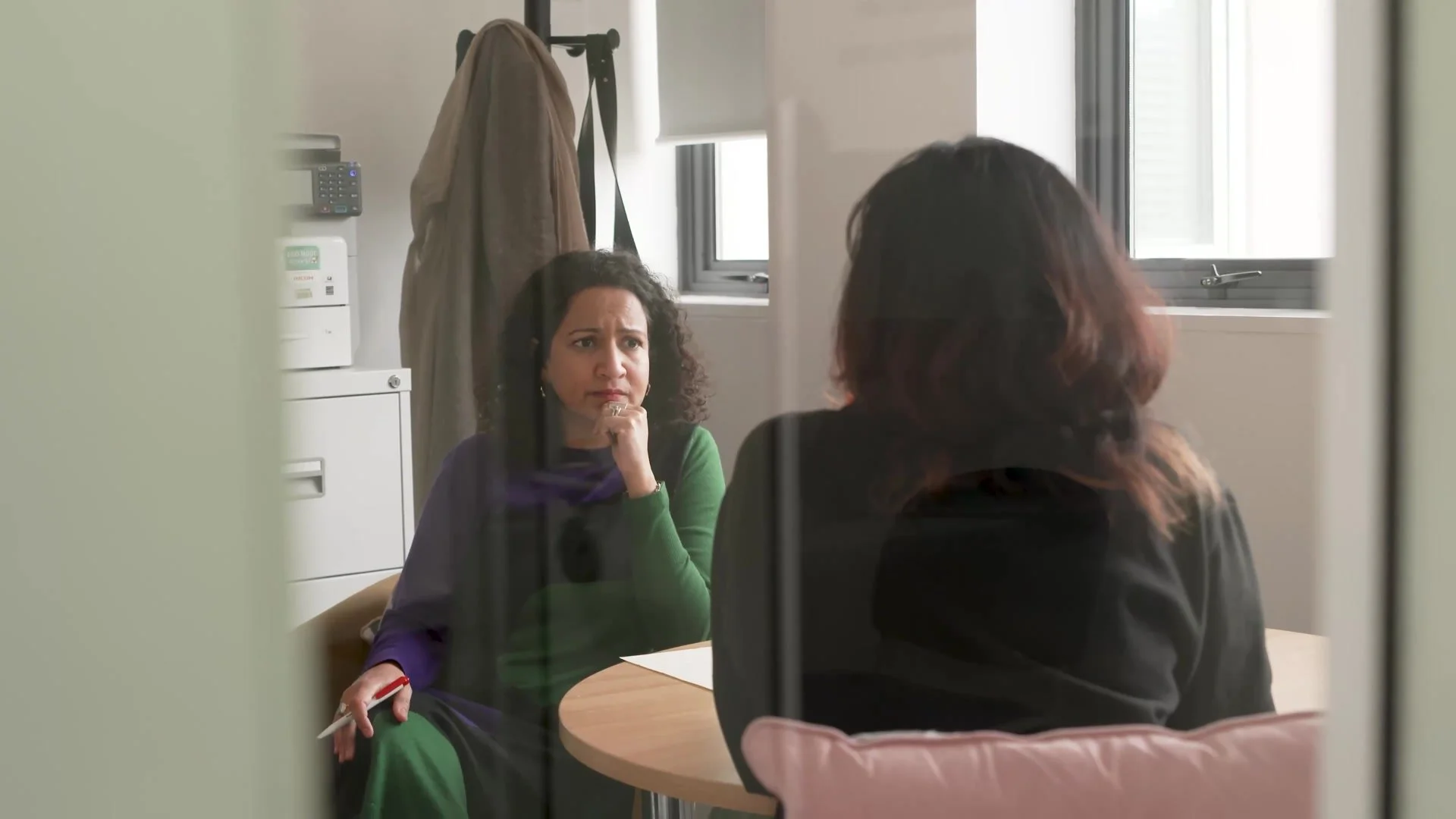 A writing session through the glass