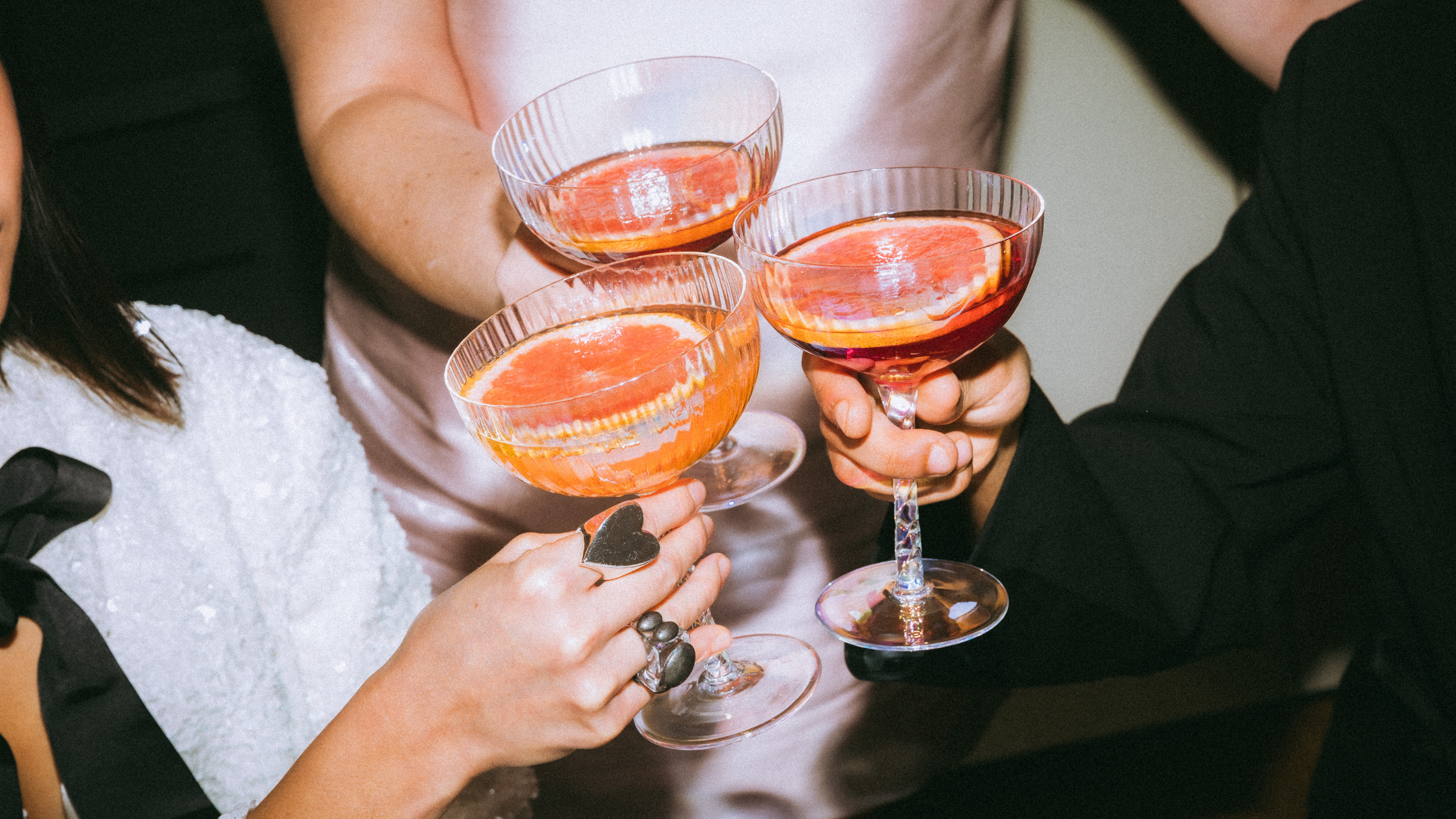 What’s Included in a Mobile Bartending Package?