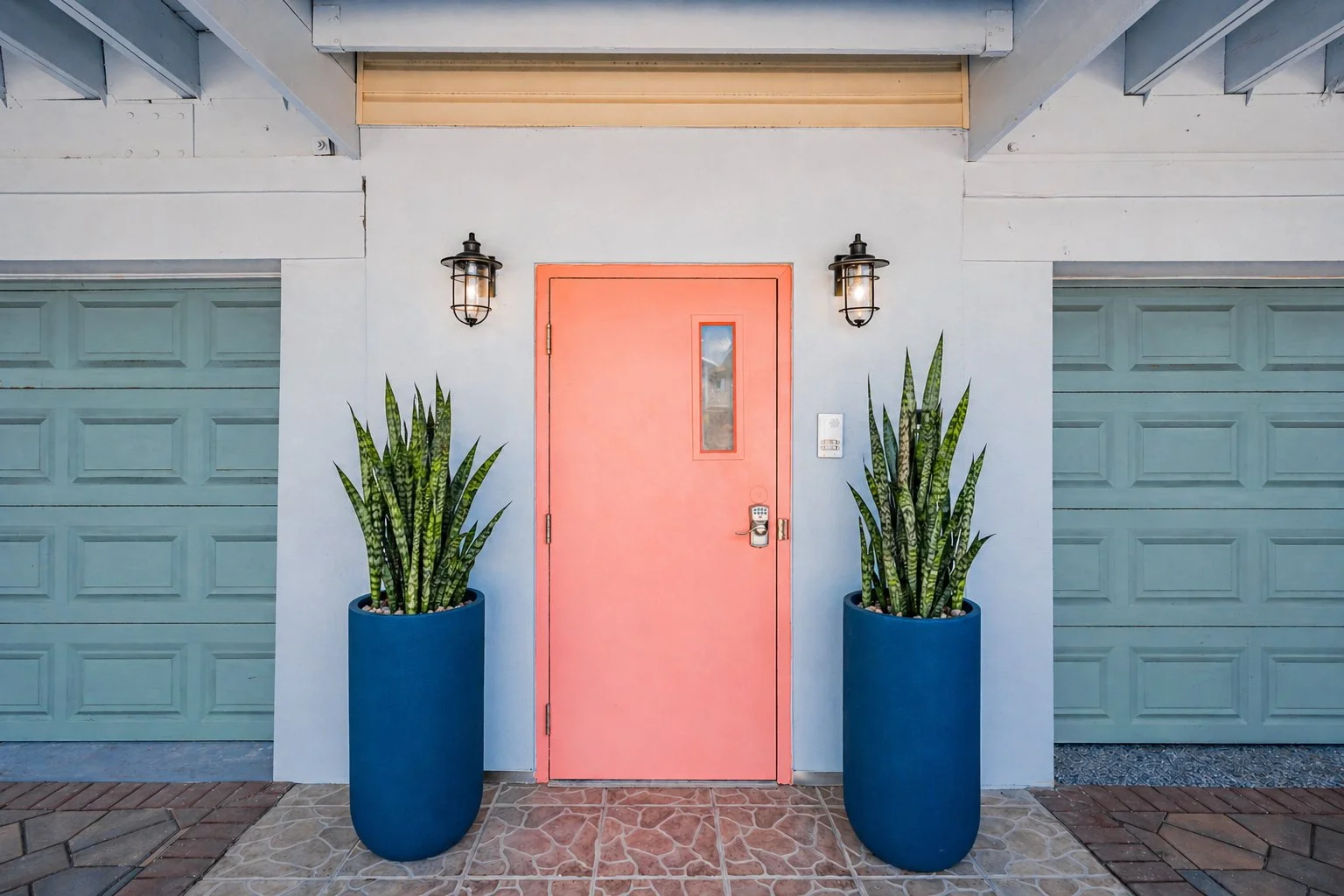 11 - Front door 1.jpg