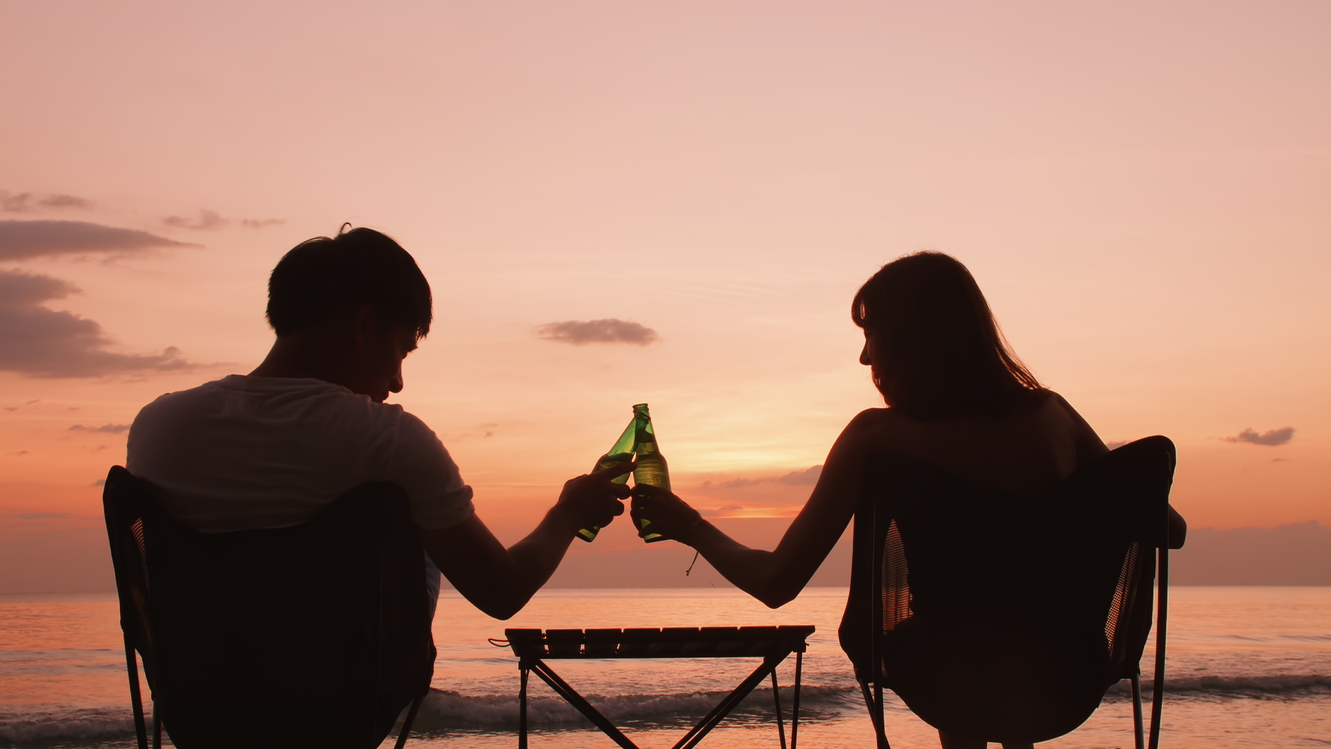 Couple-o- beach-sunset.png