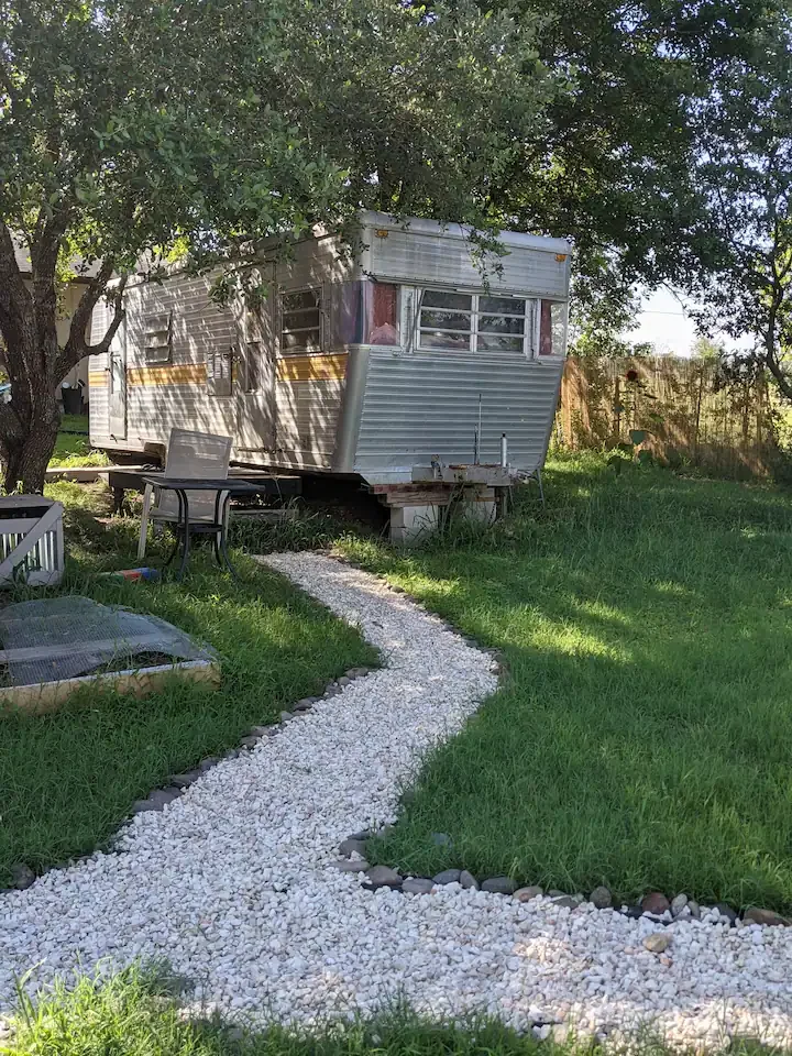 Arrowflite Airstream exterior