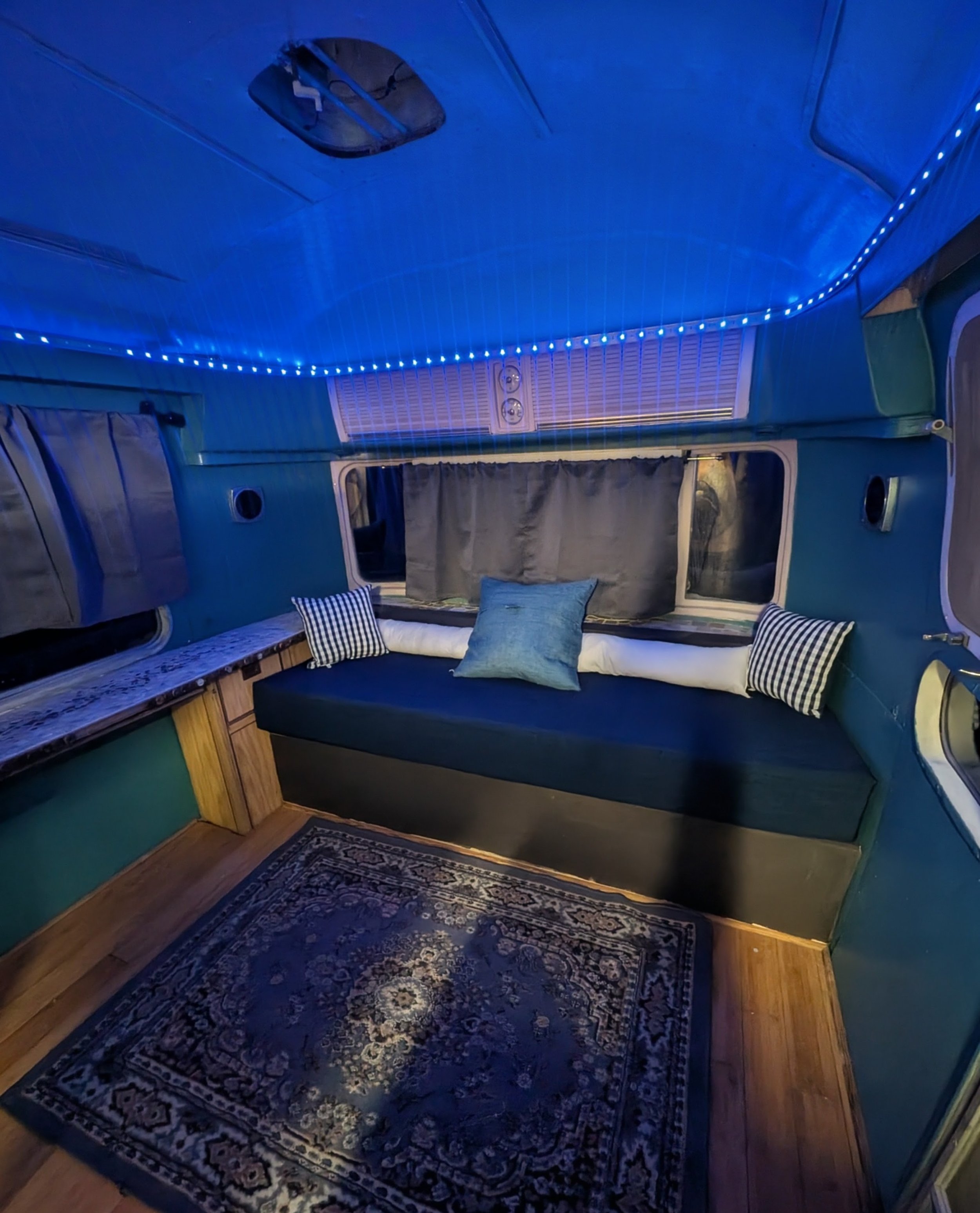 Blue Dream interior