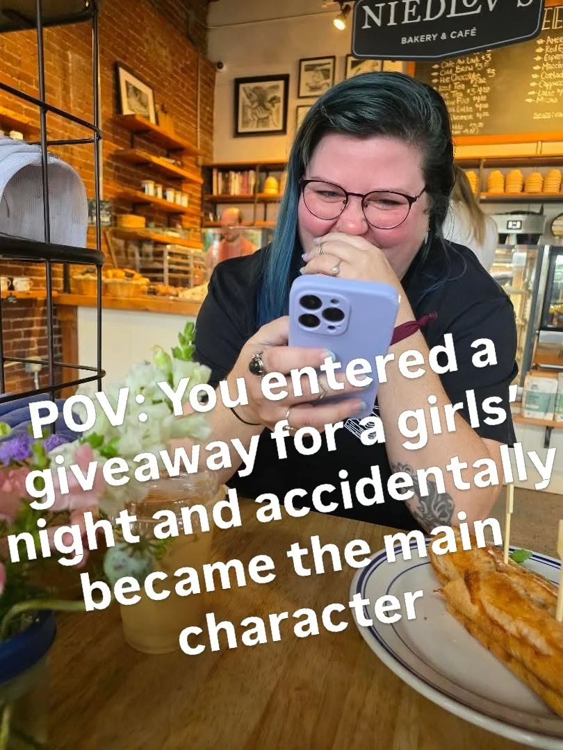 This is why we do it. 💜

We tagged our giveaway winner for two tickets to Bat Boys &amp; Bad Decisions this morning&hellip;and then her twin sister sent us these photos. 😭

Apparently Sara read the message over breakfast @niedlovs and immediately s
