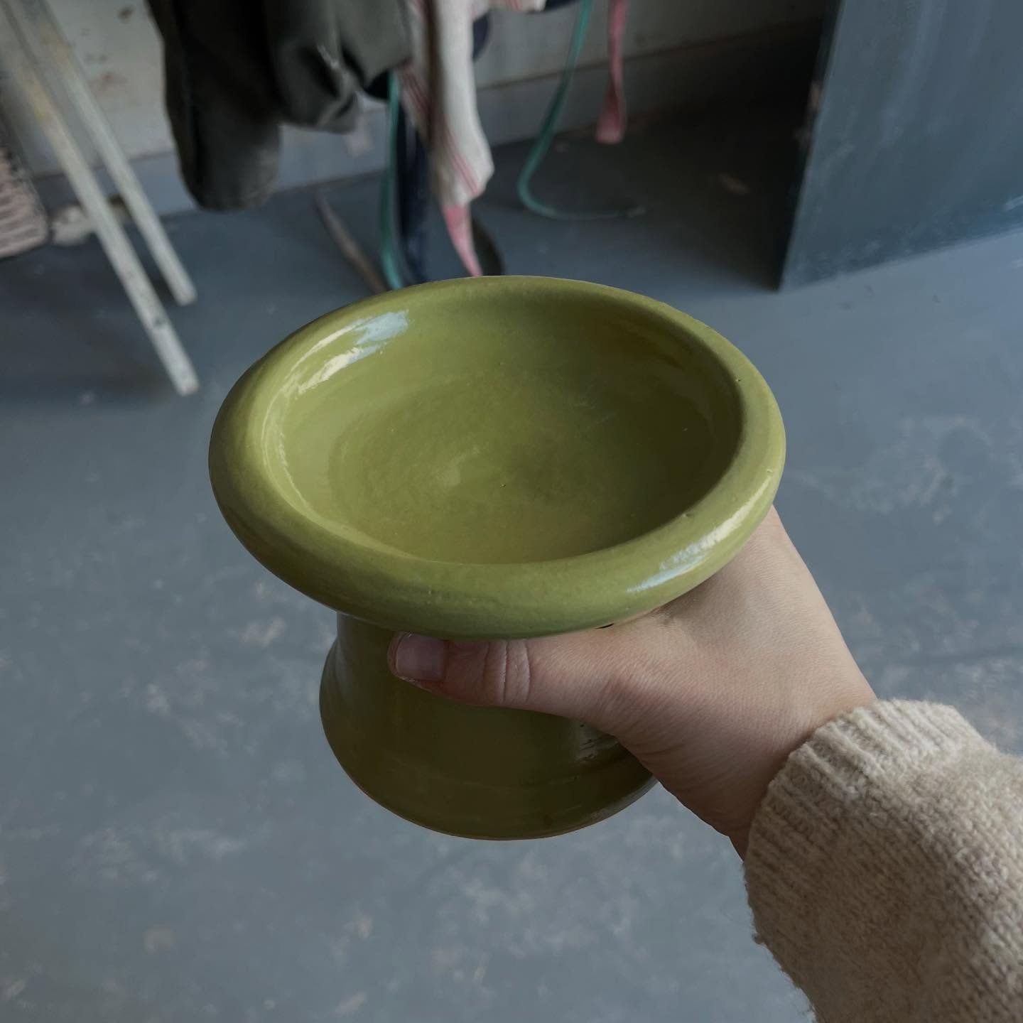 a bowl for sevro because he is a good cat